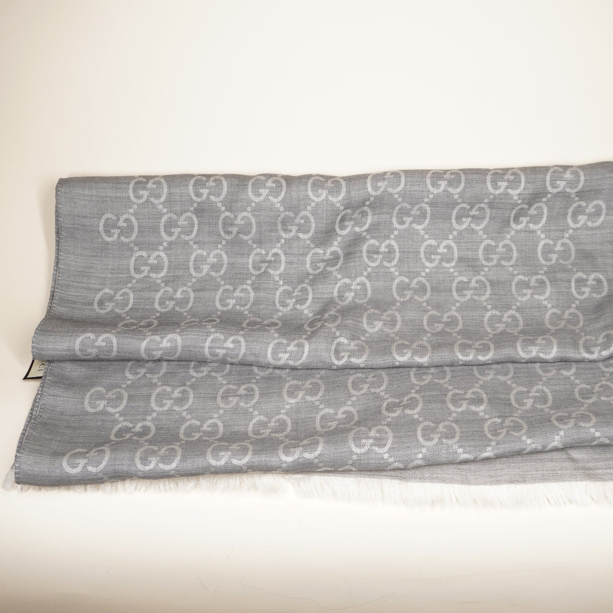 PRE-OWNED GG Grey Jacquard Scarf 