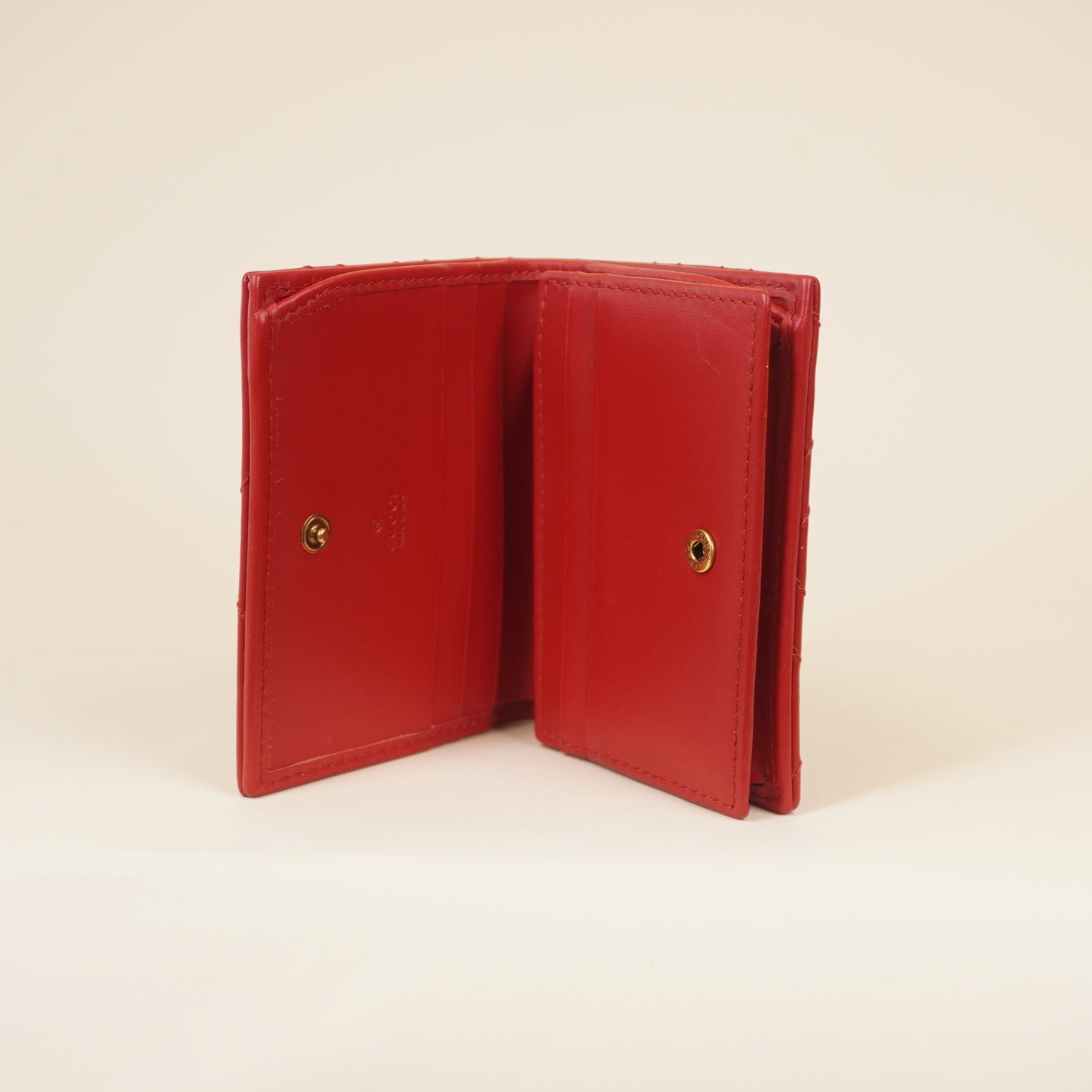PRE-OWNED GG Red Calfskin Matelasse GG Marmont Card Case Wallet Hibiscus