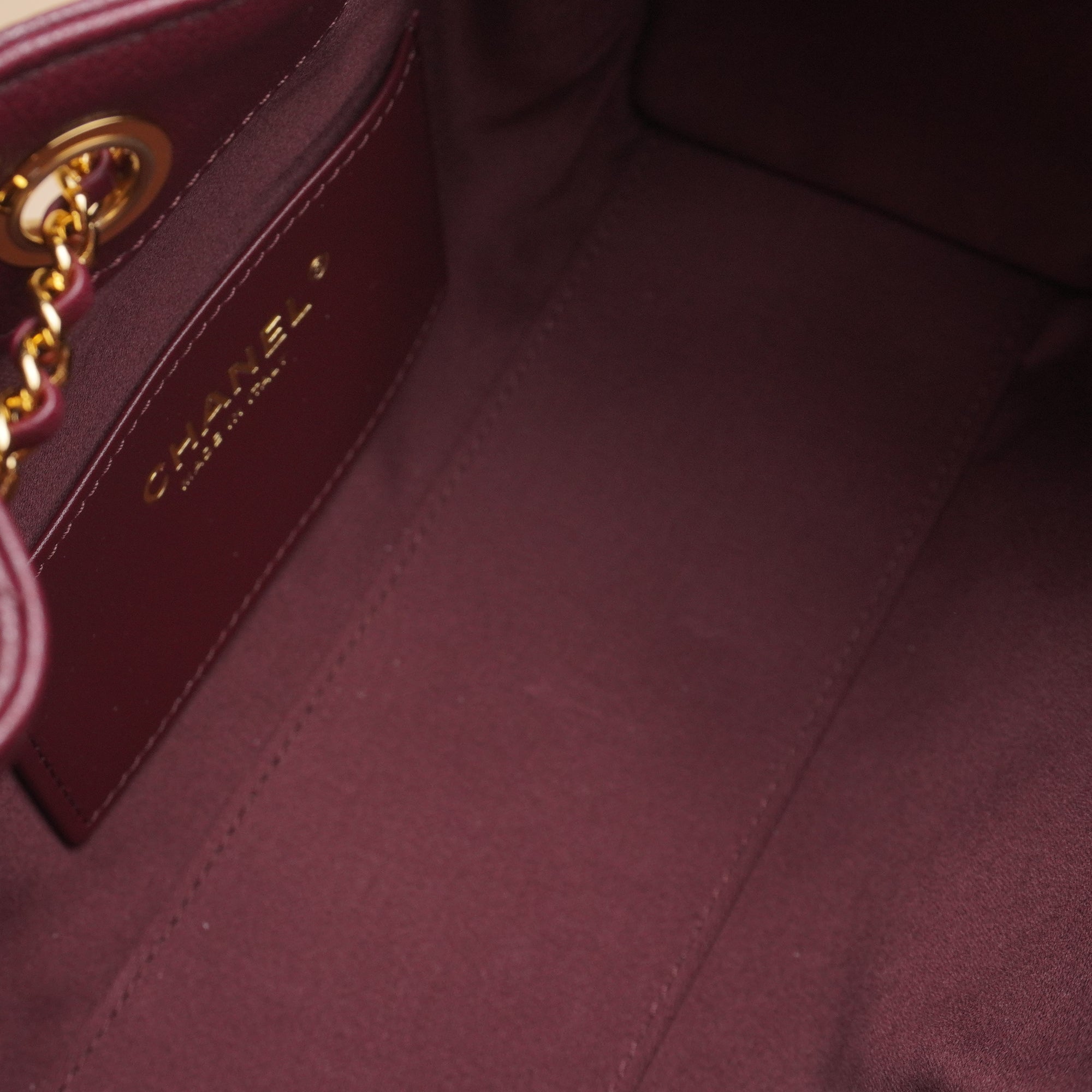 PRE-OWNED CC 25 Mini Hobo Bag Burgundy Calfskin