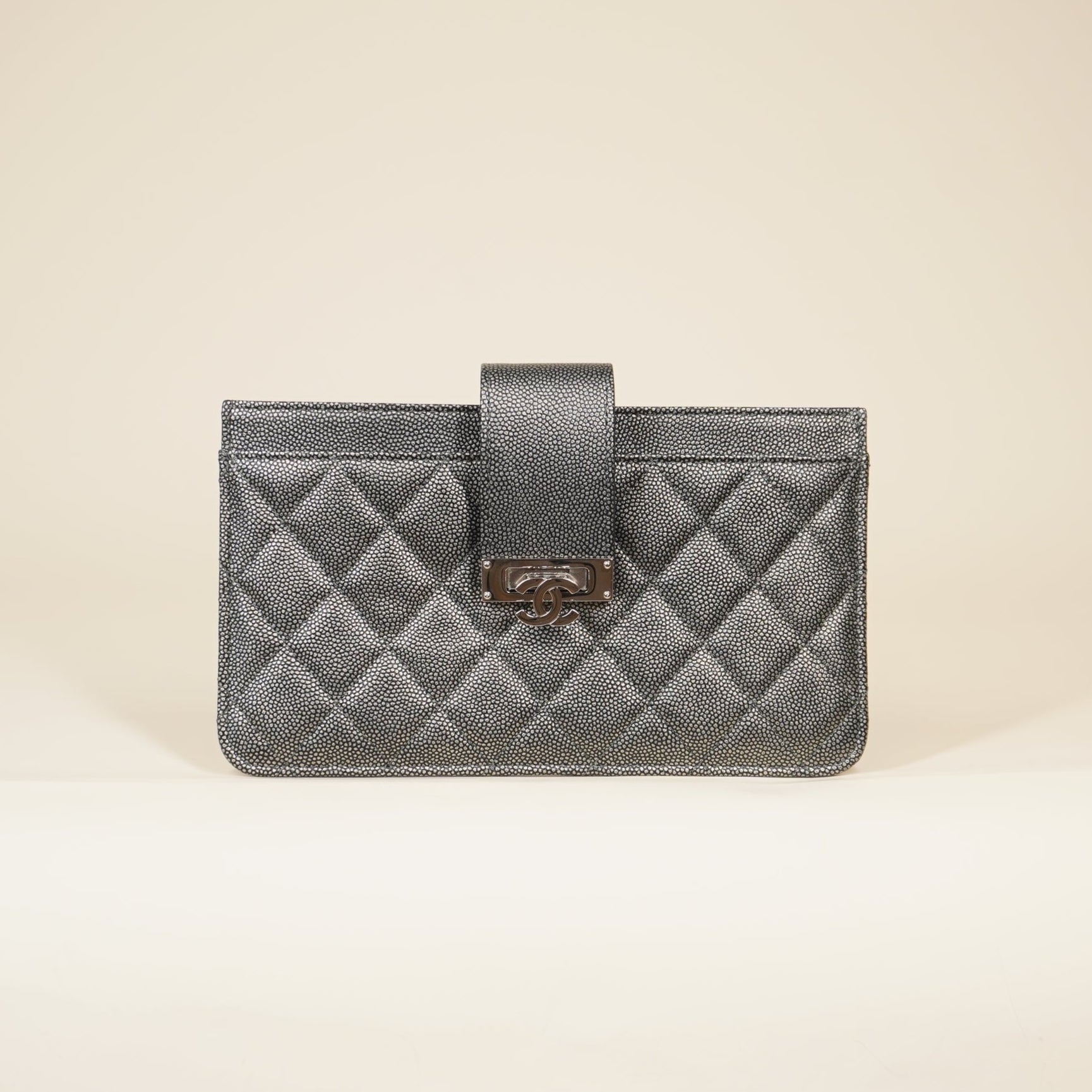 PRE-OWNED Silver Caviar Quilted CC Strap Pouch