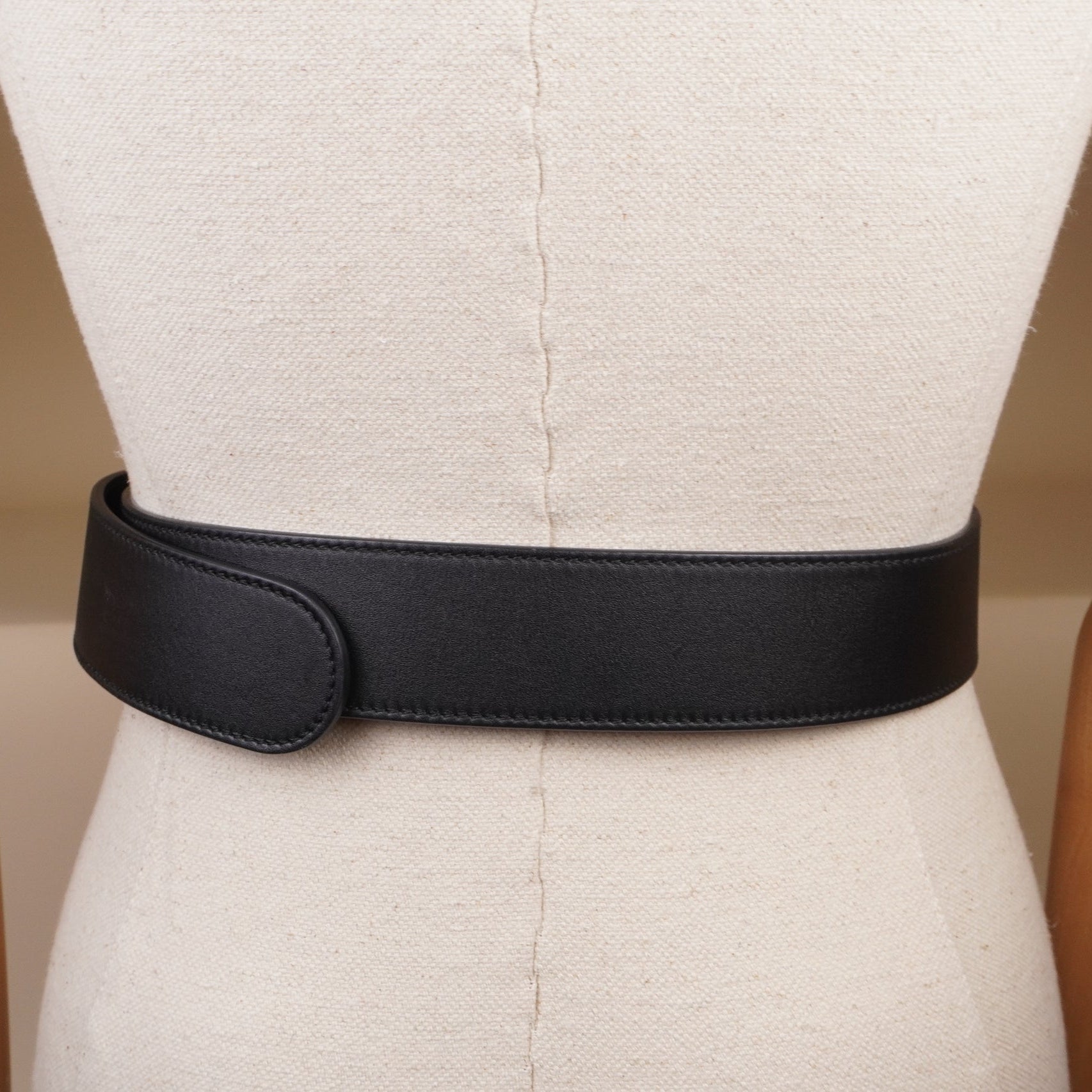 PRE-OWNED GG Moon Calfskin Scales Double G 40mm Belt 85 34 Black