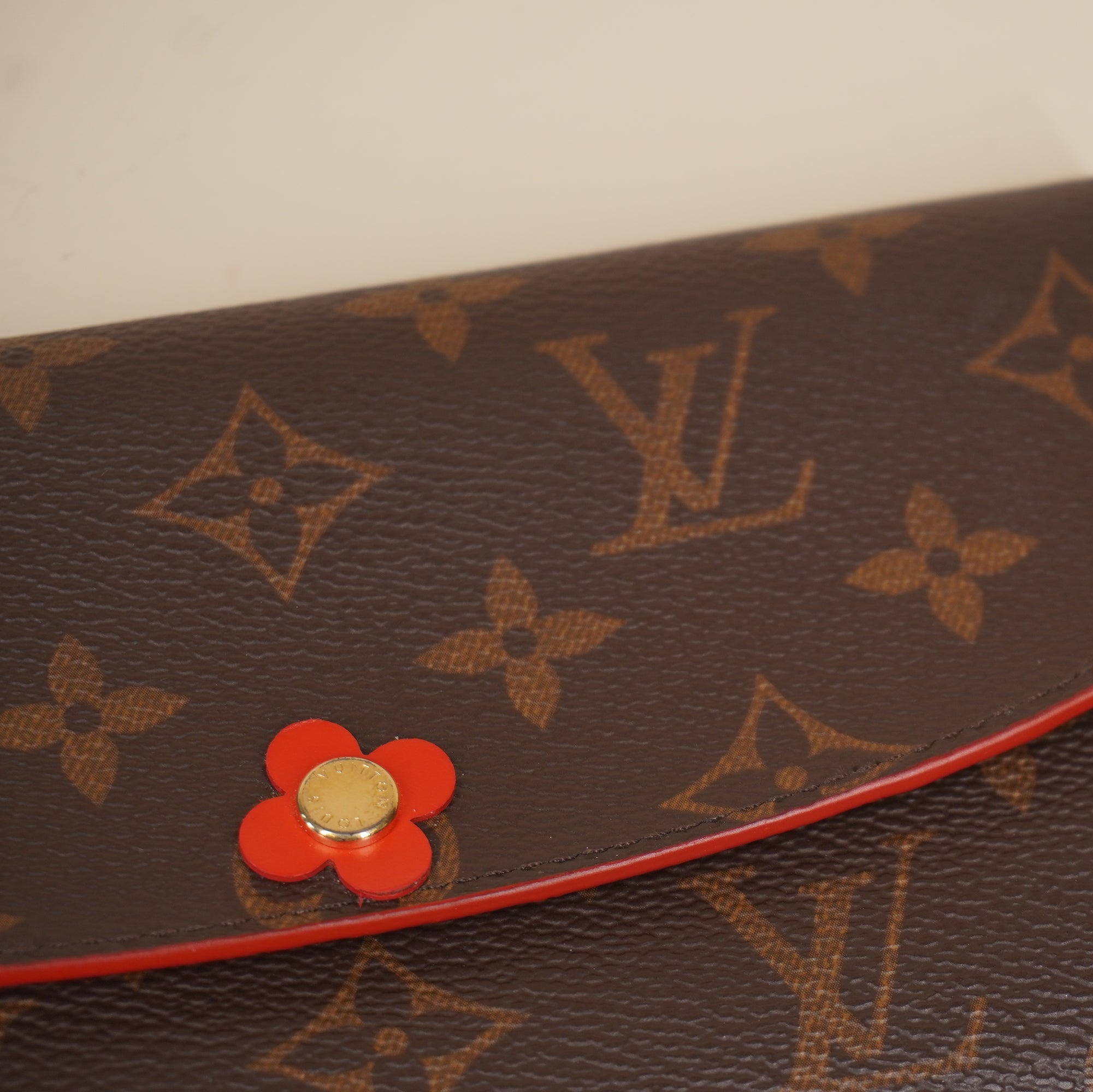 PRE-OWNED LV Monogram Bloom Flower Emilie Wallet Rouge