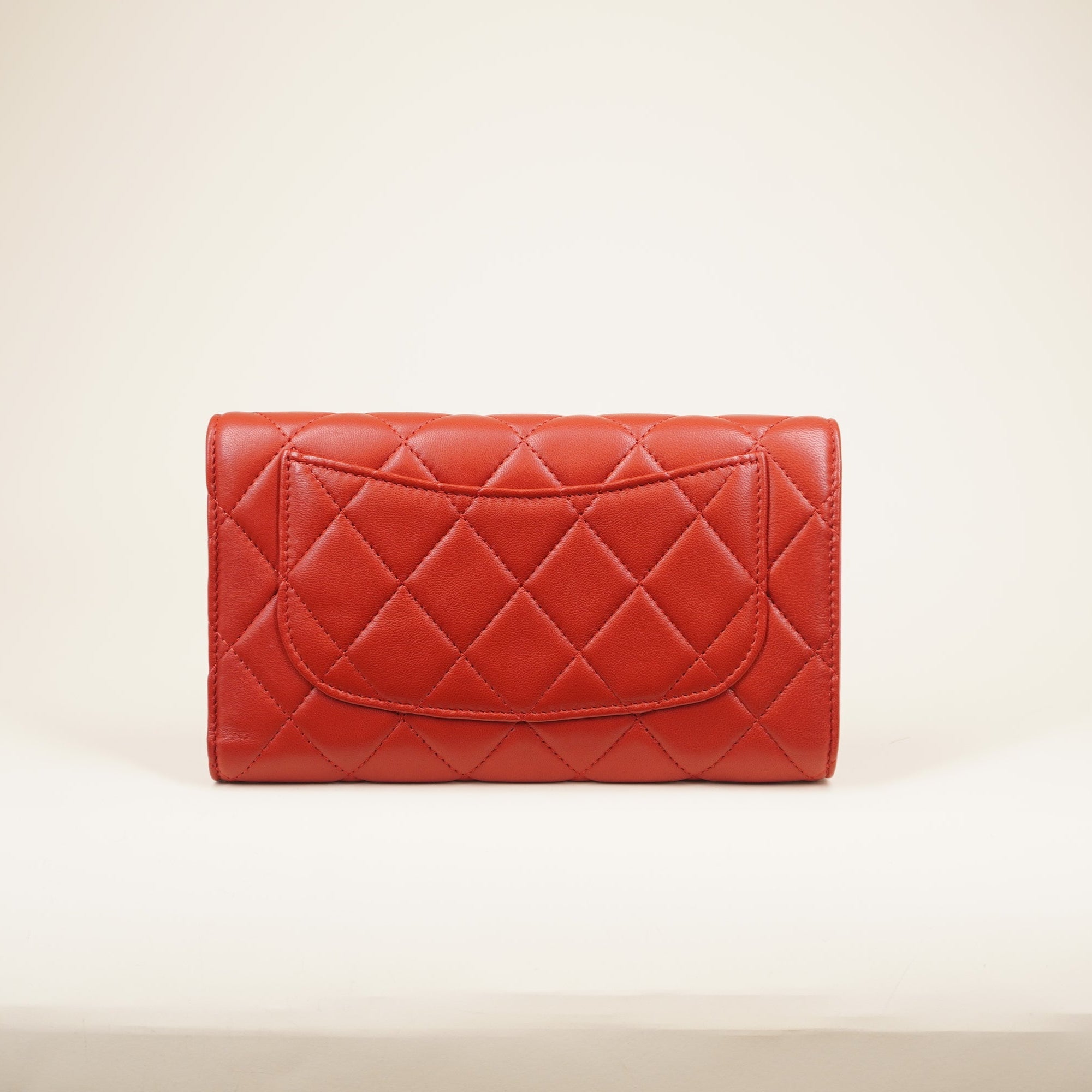 PRE-OWNED Caviar Quilted Large Gusset Flap Wallet Red