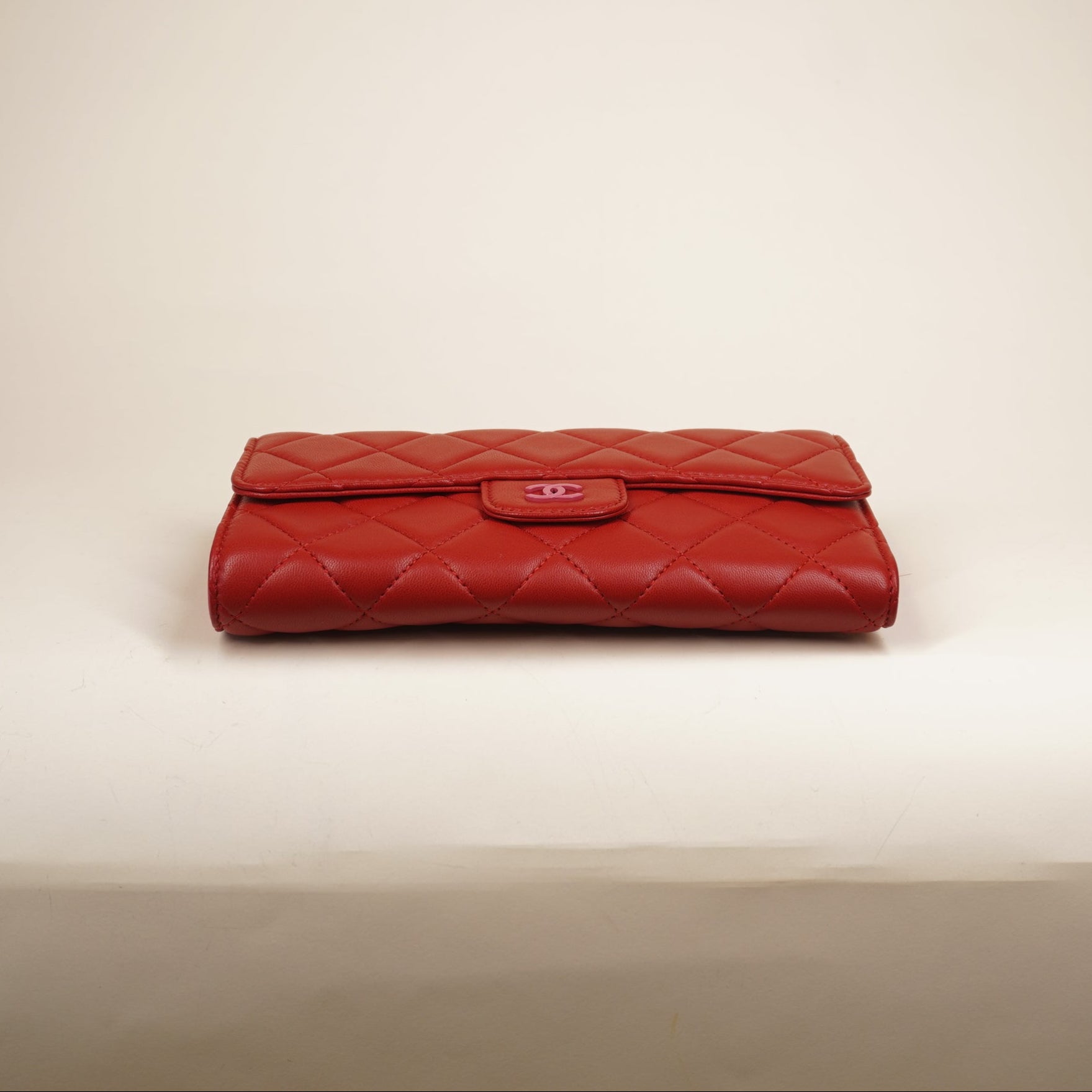 PRE-OWNED Caviar Quilted Large Gusset Flap Wallet Red