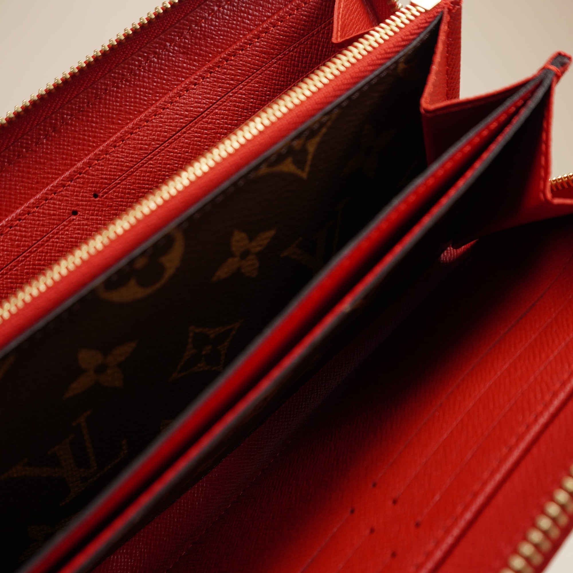  LV Long Wallet Monogram Zippy Retiro Red