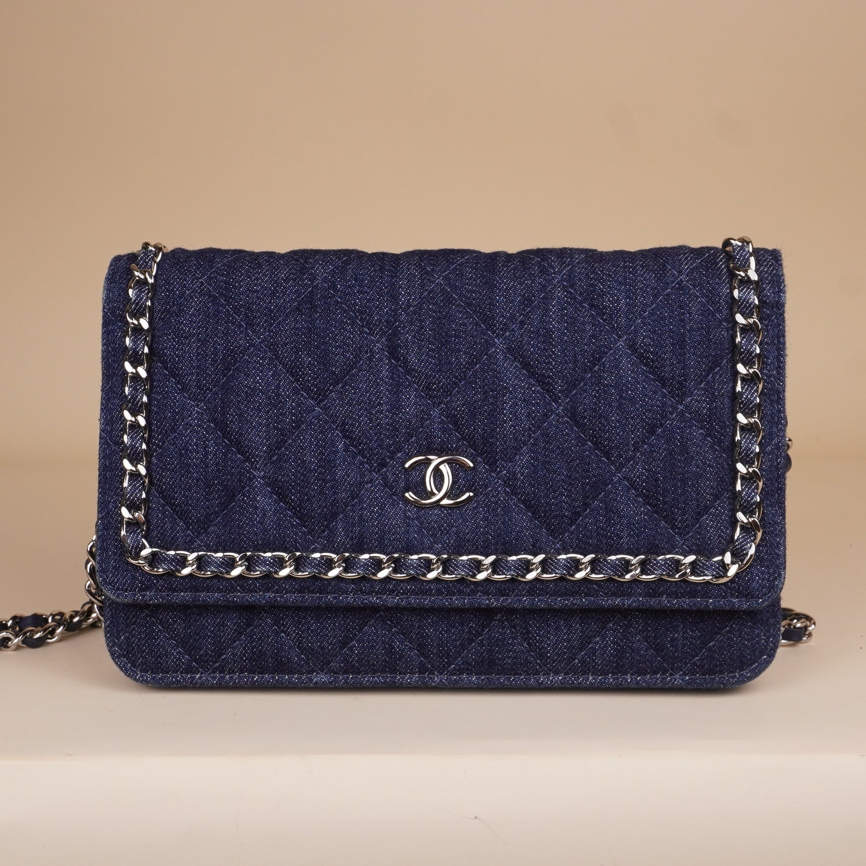 PRE-OWNED CC Dark Blue Denim Silver Hardware Wallet on Chain WOC