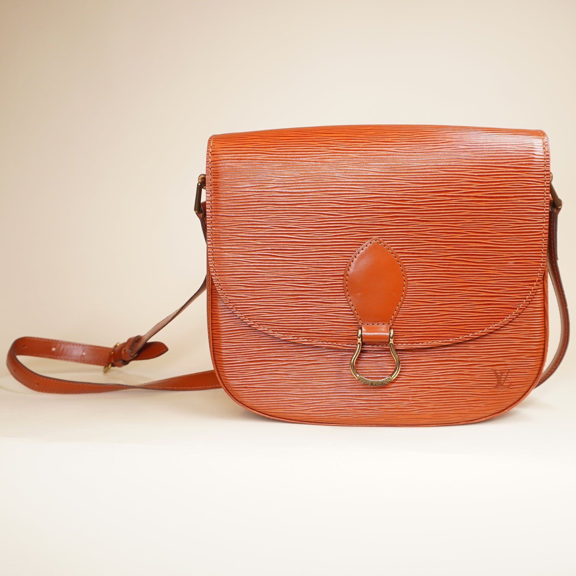 PRE-OWNED LV  Epi Leather Saint Cloud GM Shoulder Bag