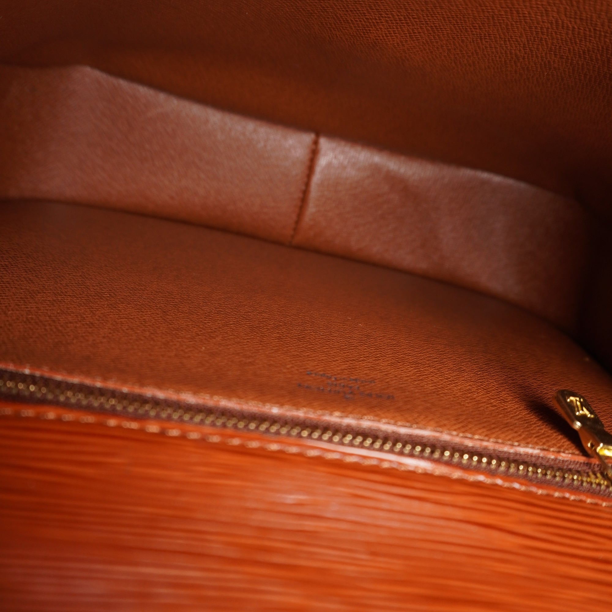 PRE-OWNED LV  Epi Leather Saint Cloud GM Shoulder Bag