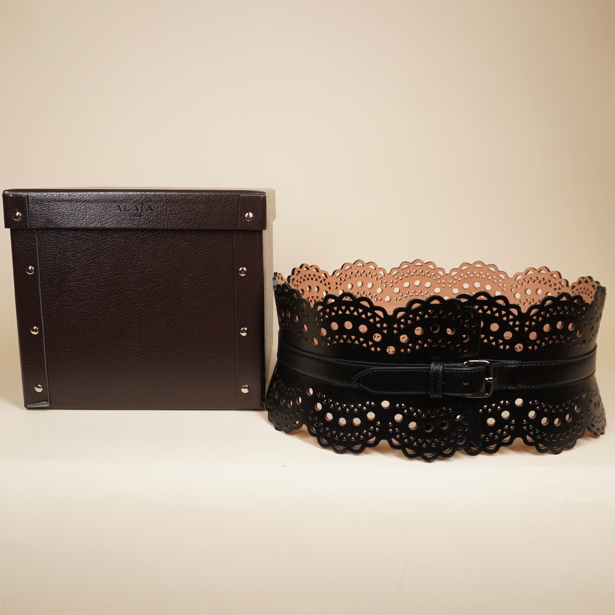 PRE-OWNED Black Perforated Leather Bustier Belt With Eyelets size 75