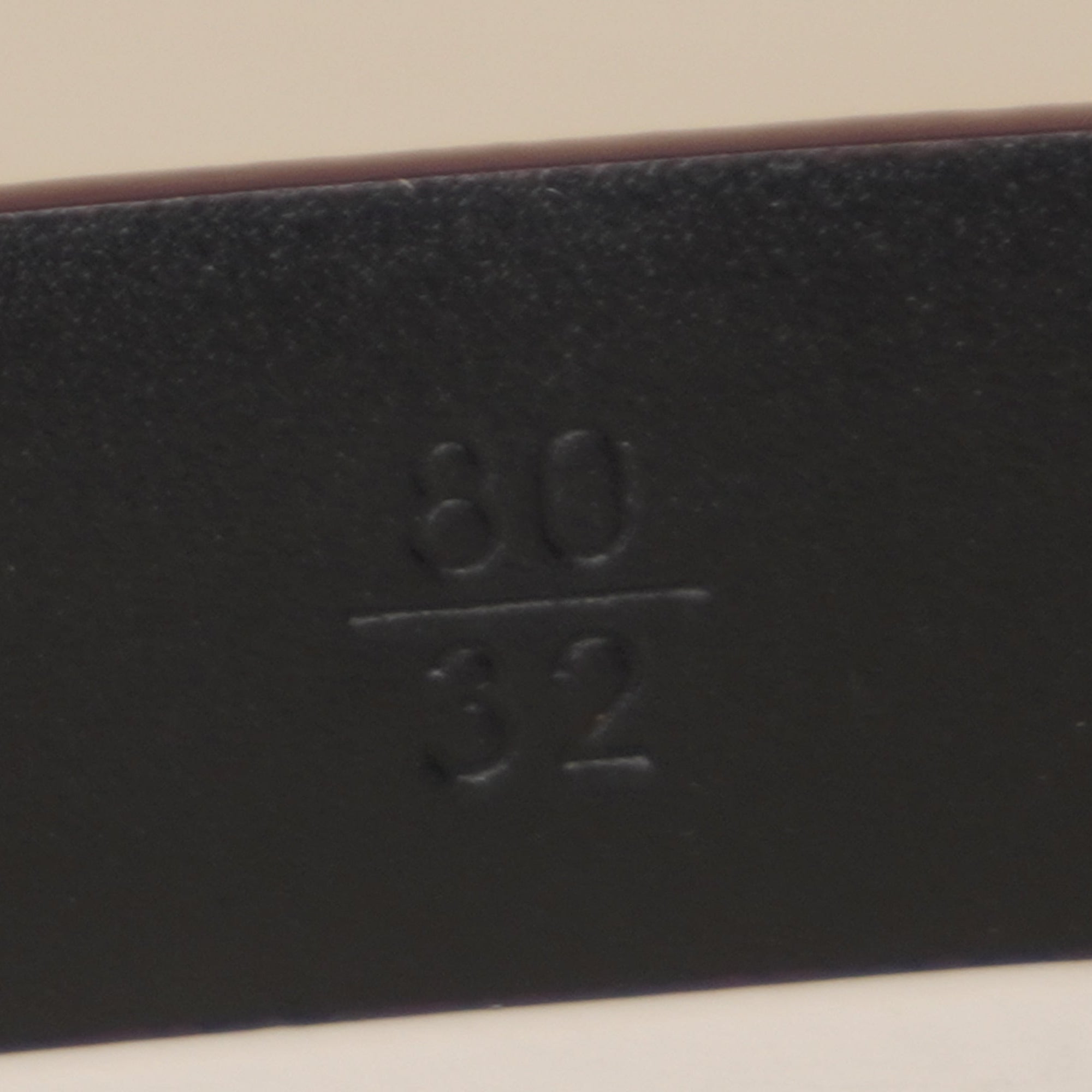PRE-OWNED CC Calfskin and metal Burgundy Belt 80/32