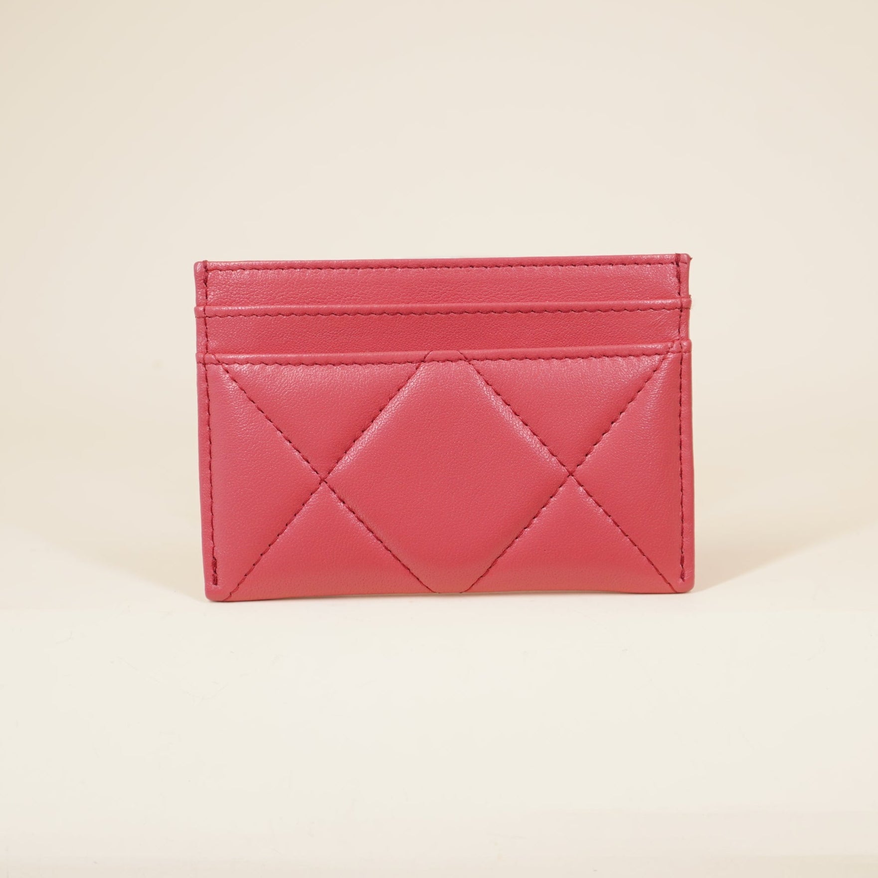 PRE-OWNED  Lambskin Quilted Chanel 19 Card Holder Dark Pink