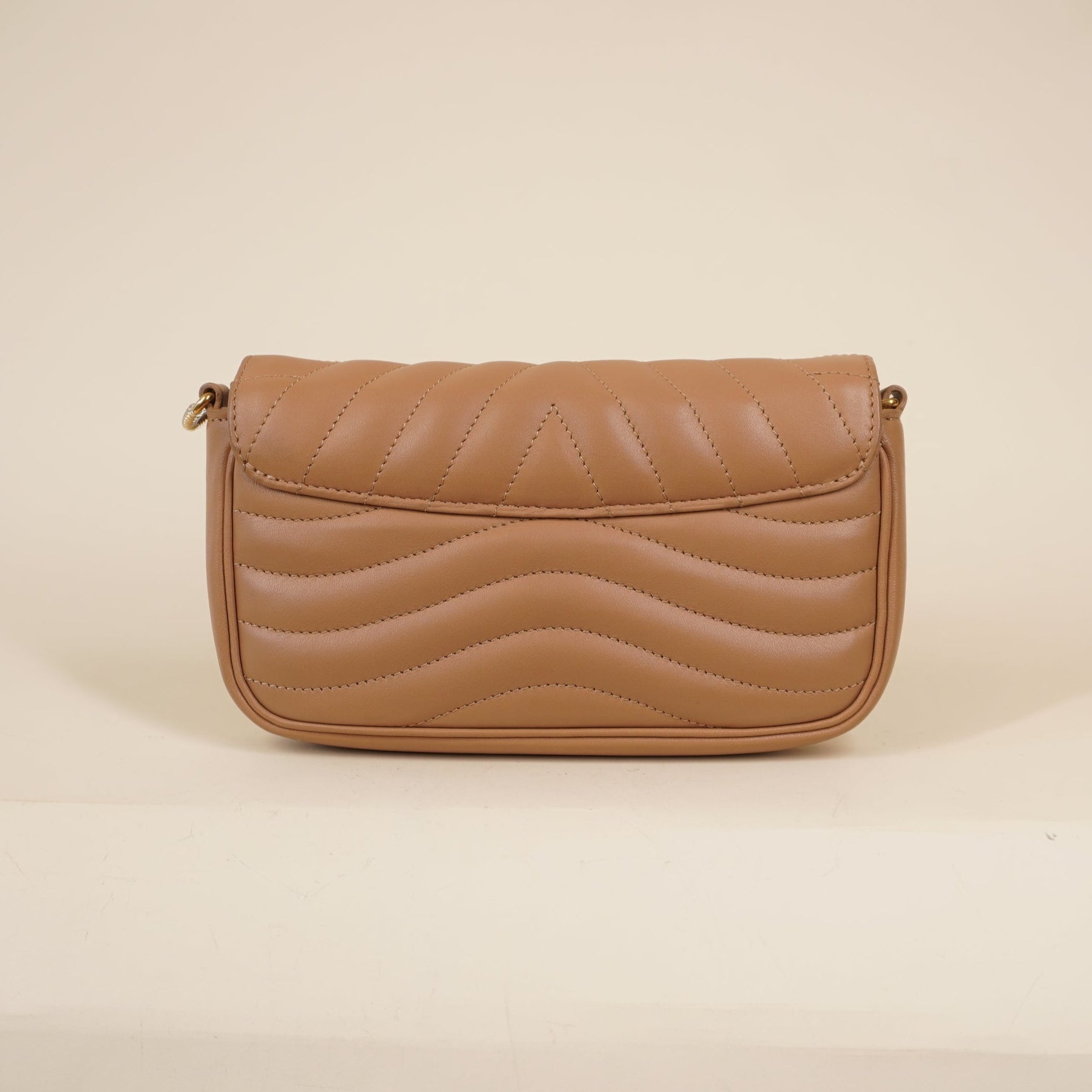 PRE-OWNED LV Calfskin New Wave Chain Pochette Arizona