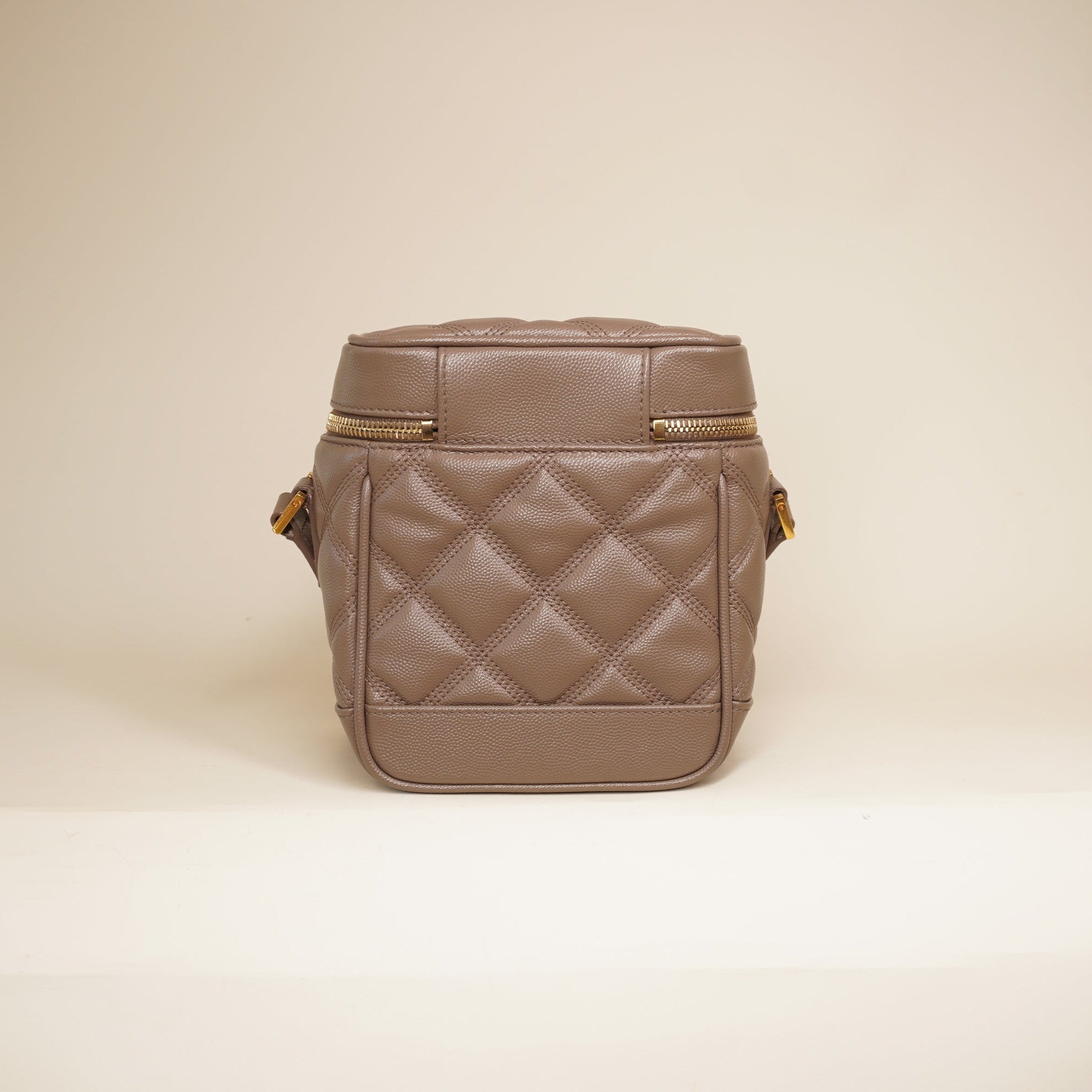 PRE-OWNED Grain de Poudre Quilted 80's Vanity Bag Beige