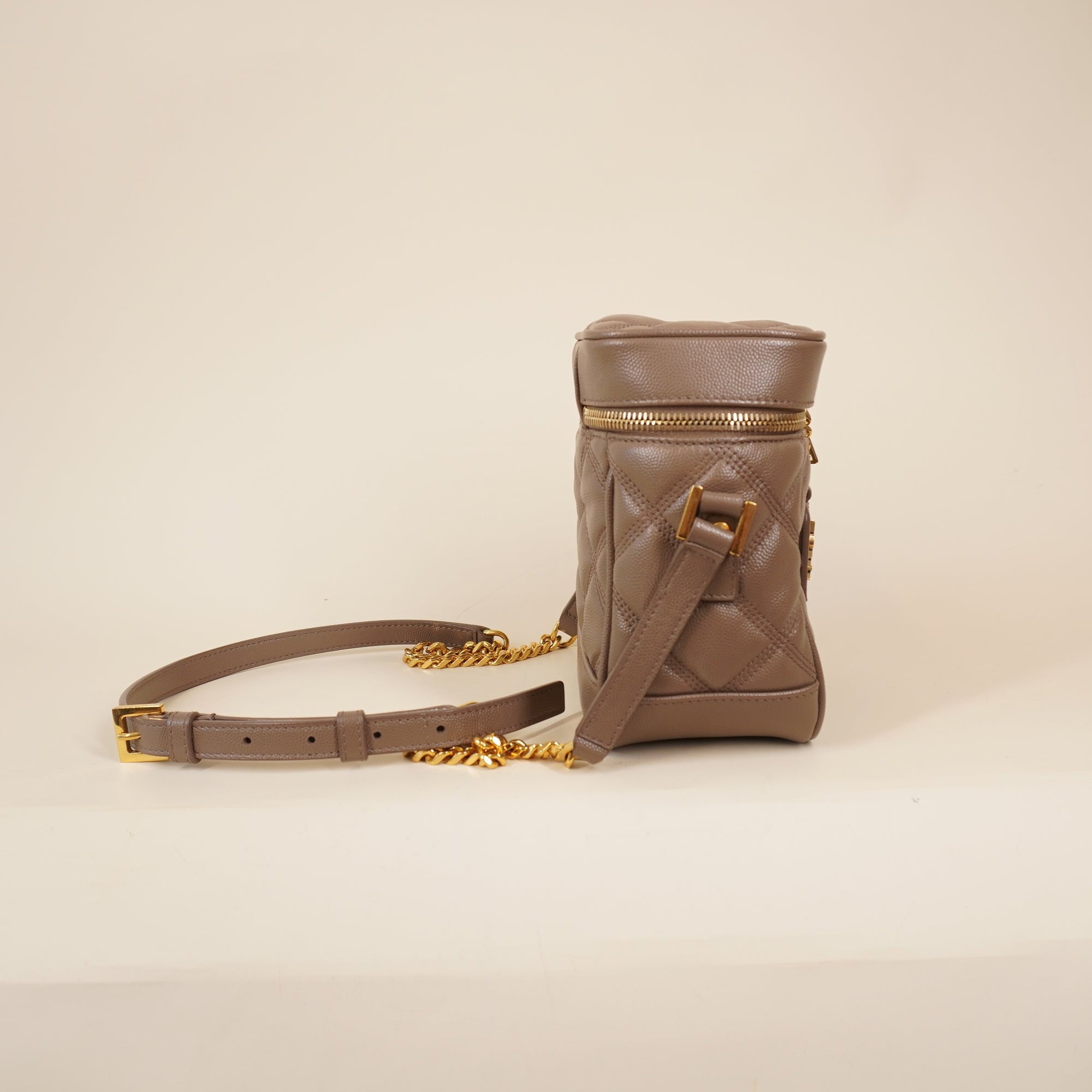 PRE-OWNED Grain de Poudre Quilted 80's Vanity Bag Beige