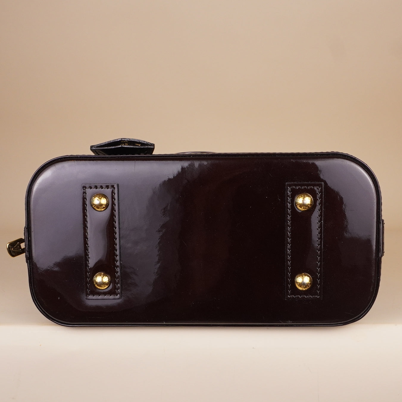 PRE-OWNED LV Vernis Alma BB Amarante