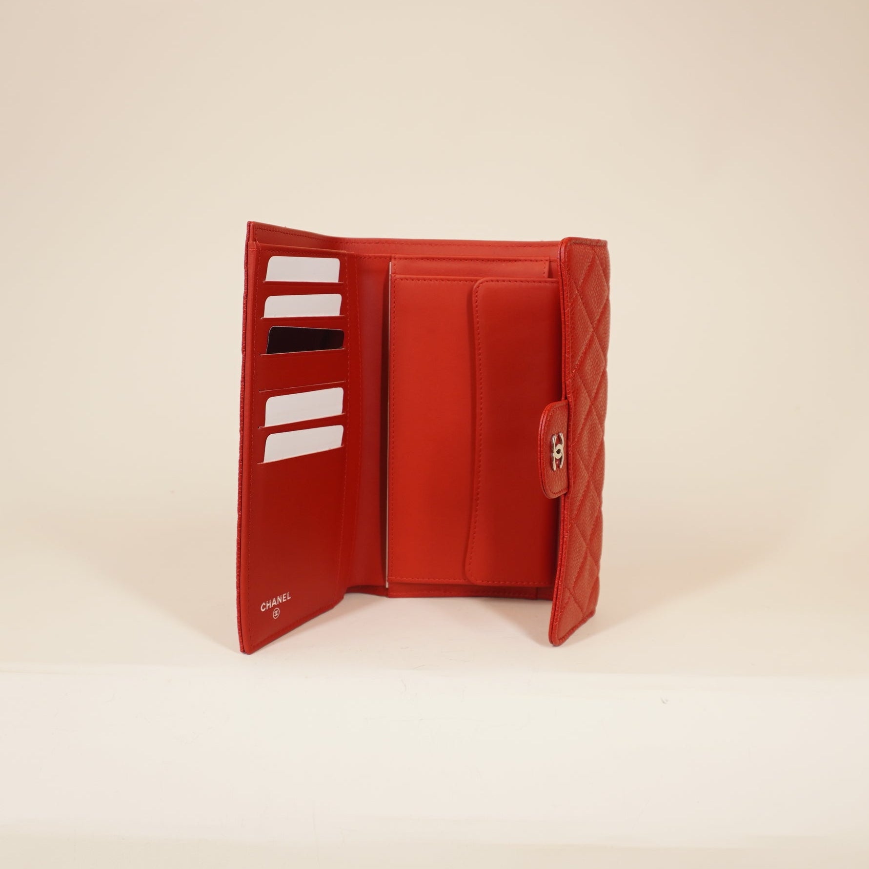PRE-OWNED Caviar Quilted Large Gusset Flap Wallet Red