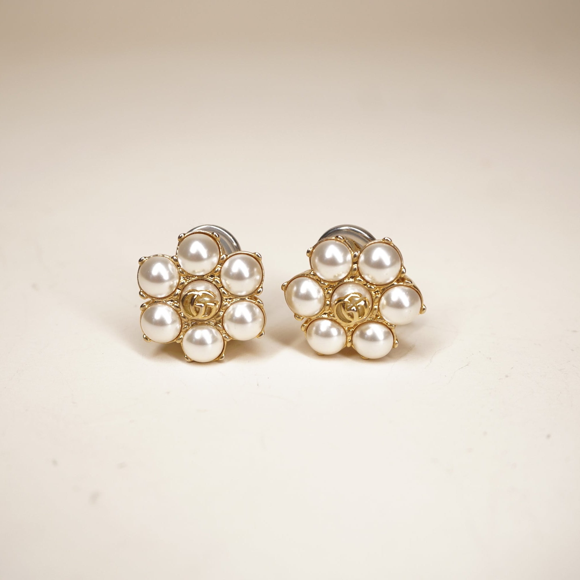 PRE-OWNED GG Earrings Pearl Engraved Clip On Type Gold