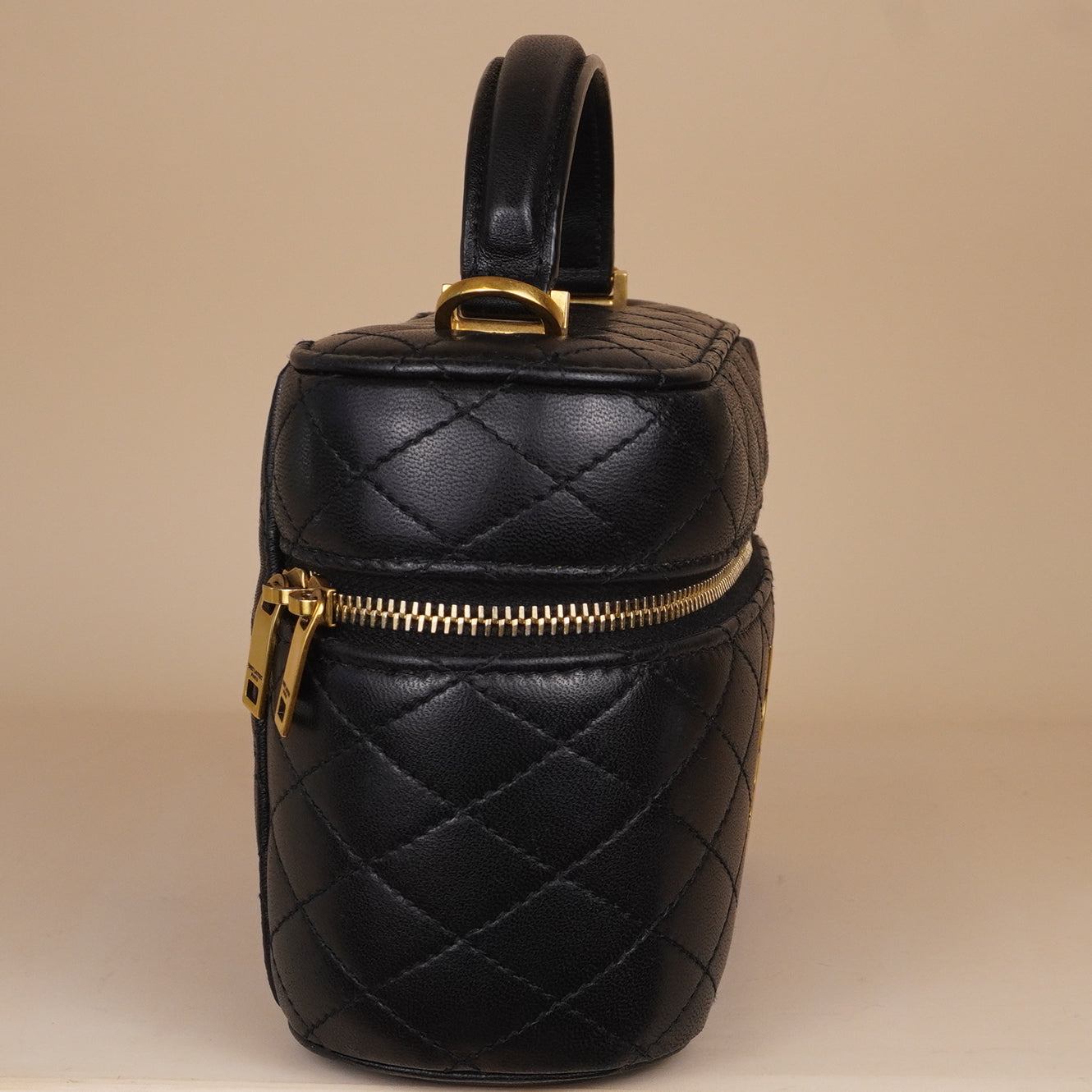 PRE-OWNED Lambskin Quilted Mini Gaby Vanity Case Black