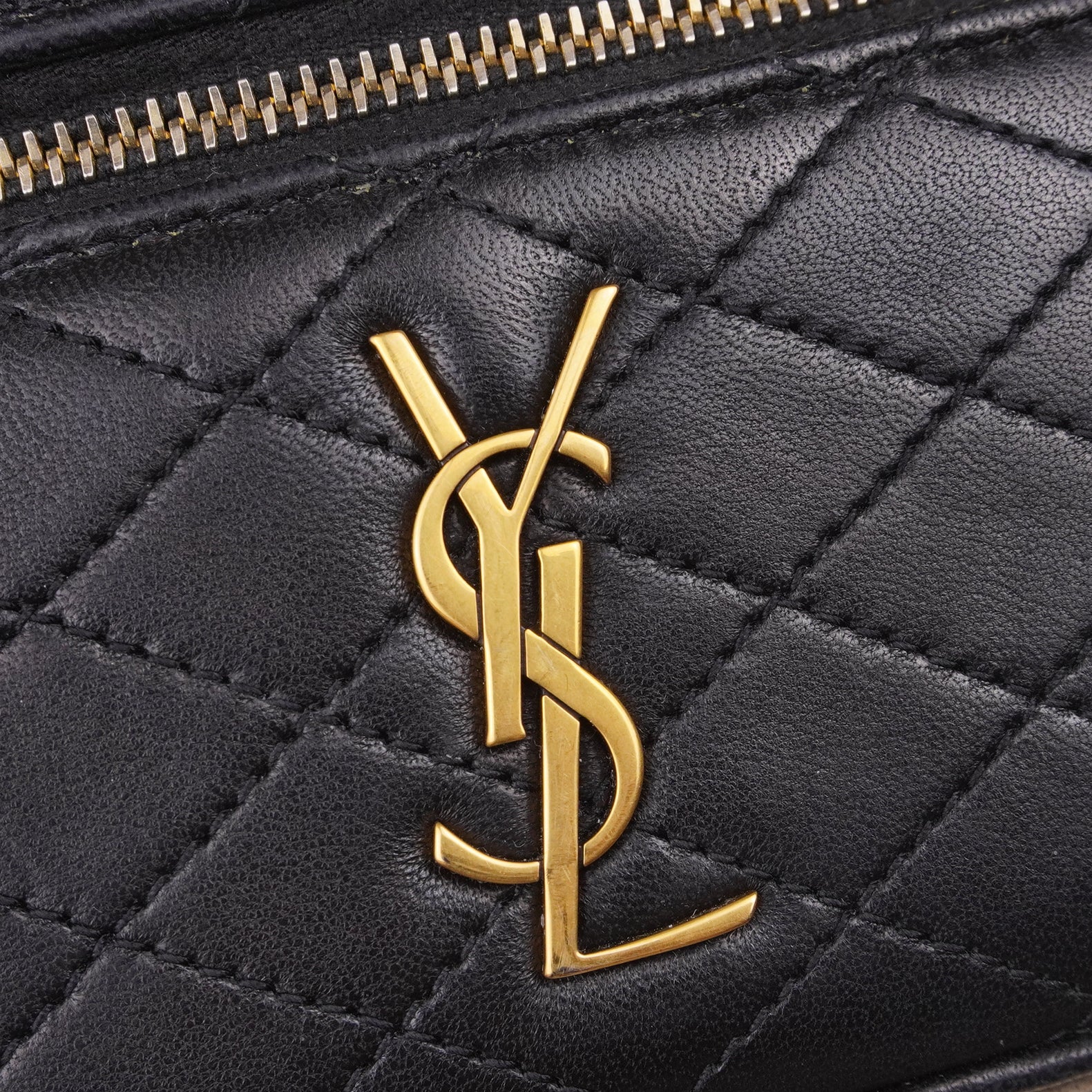 PRE-OWNED Lambskin Quilted Mini Gaby Vanity Case Black