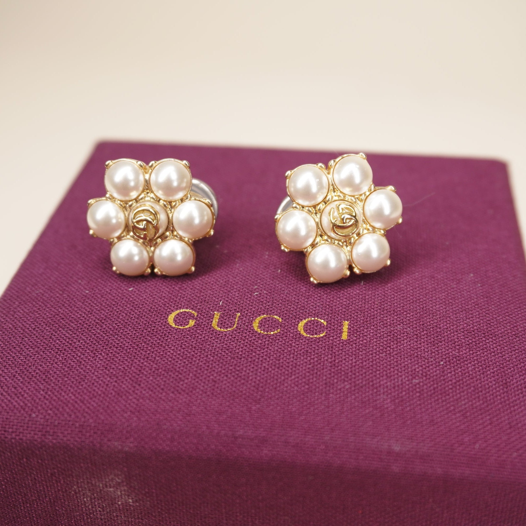 PRE-OWNED GG Earrings Pearl Engraved Clip On Type Gold