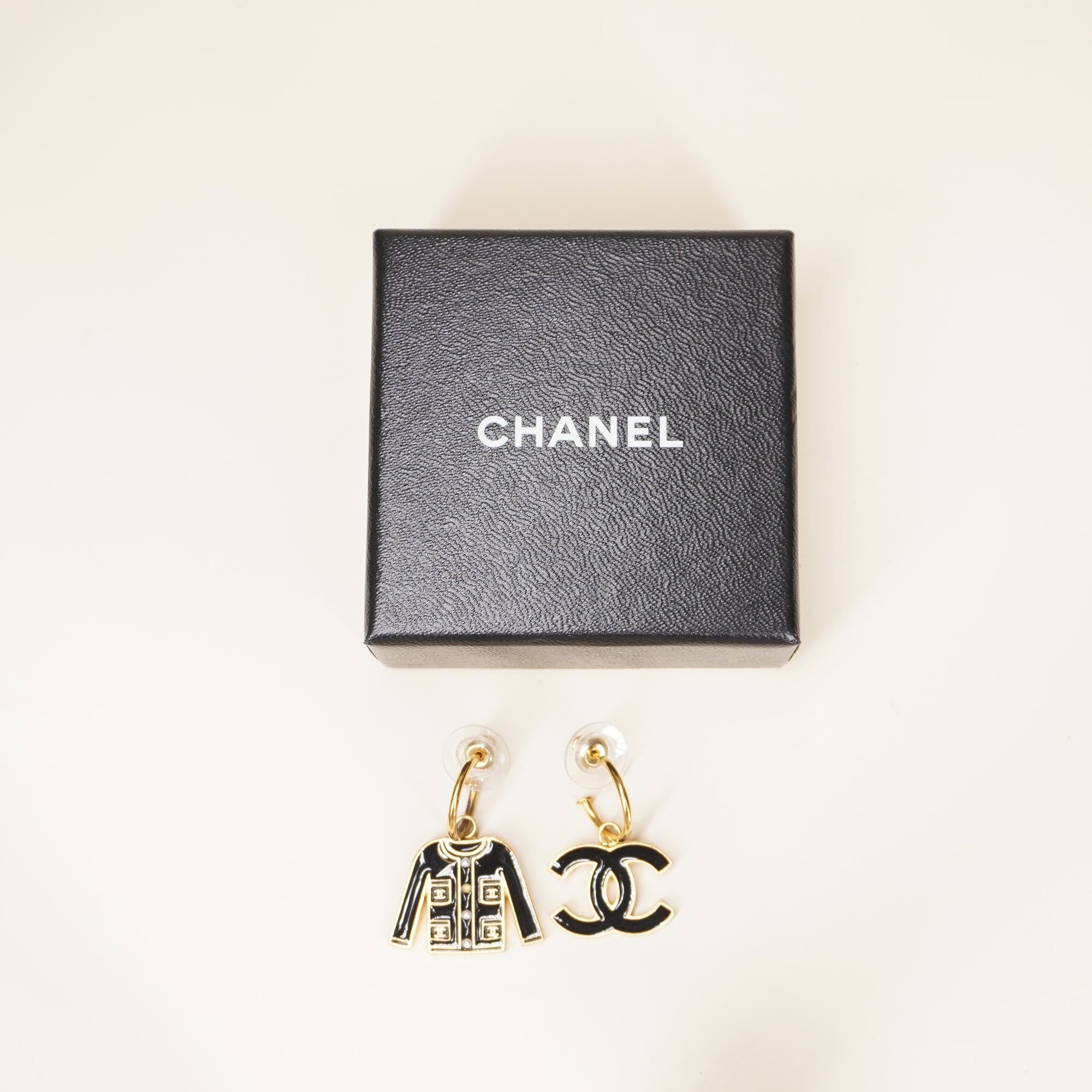 PRE-OWNED CC and Jacket Drop Earrings Vintage Gold with Black Enamel