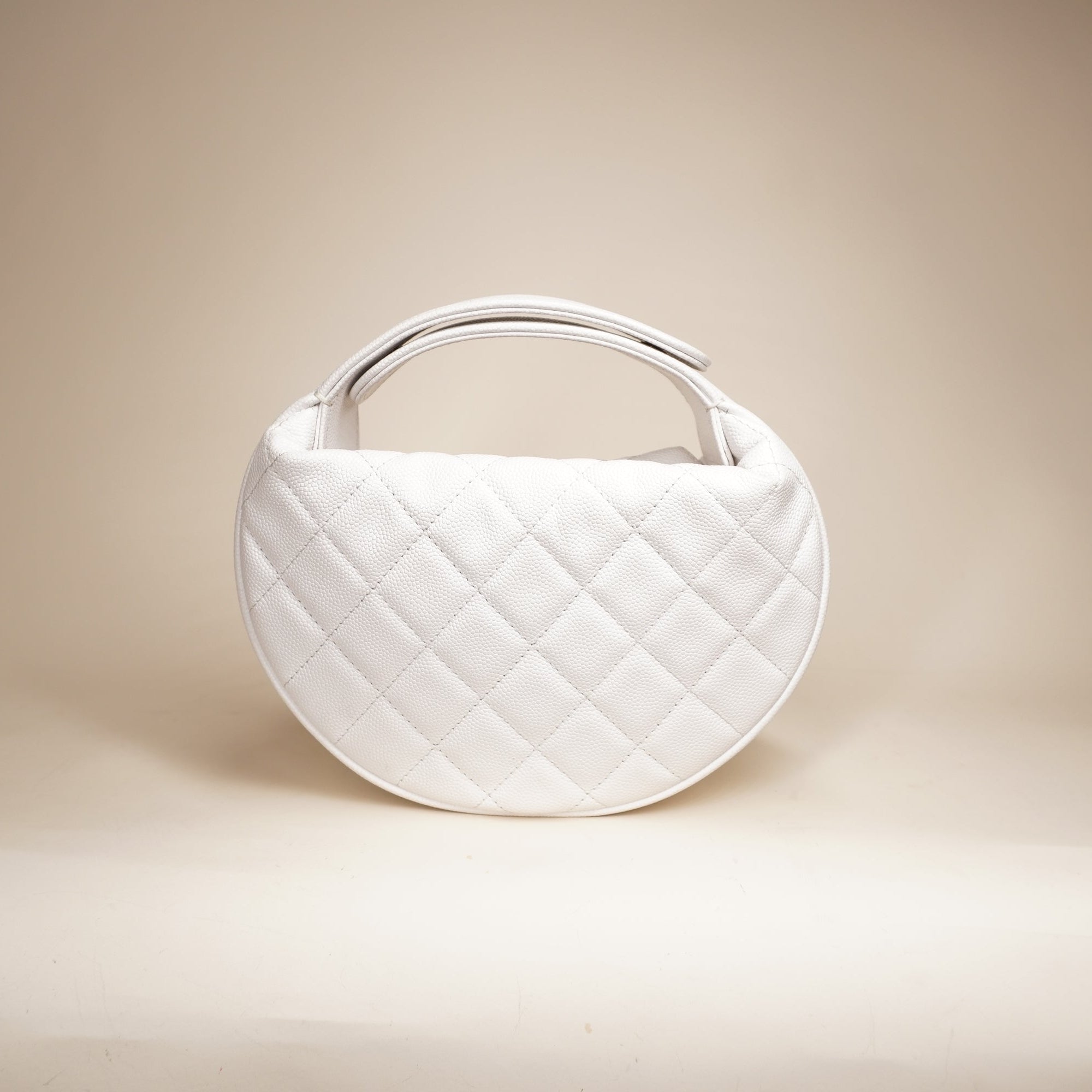 PRE-OWNED Shiny Caviar Quilted Bow Pouch Hobo White Handbag 