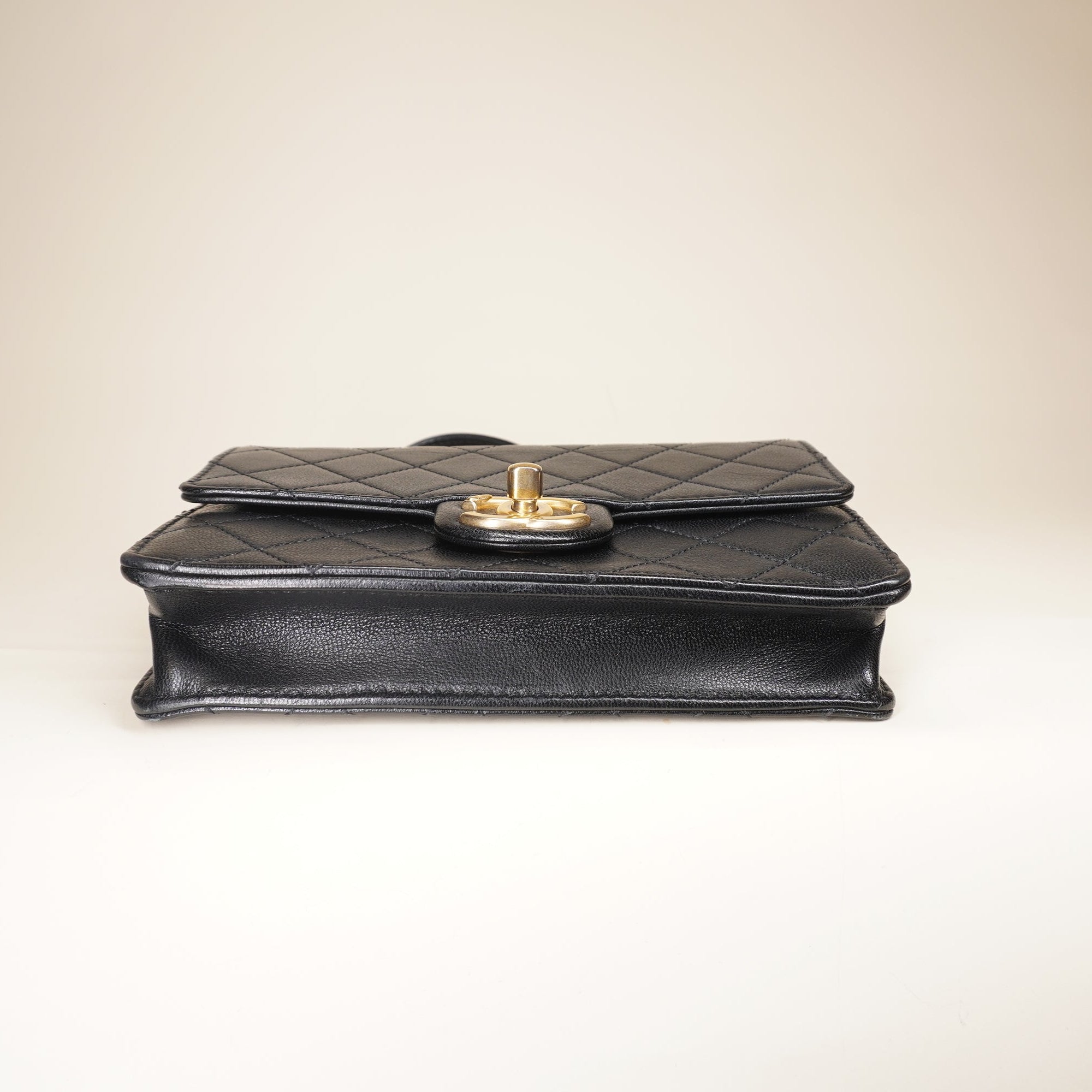 PRE-OWNED CC Lambskin Quilted Small Chic Pearls Flap Black