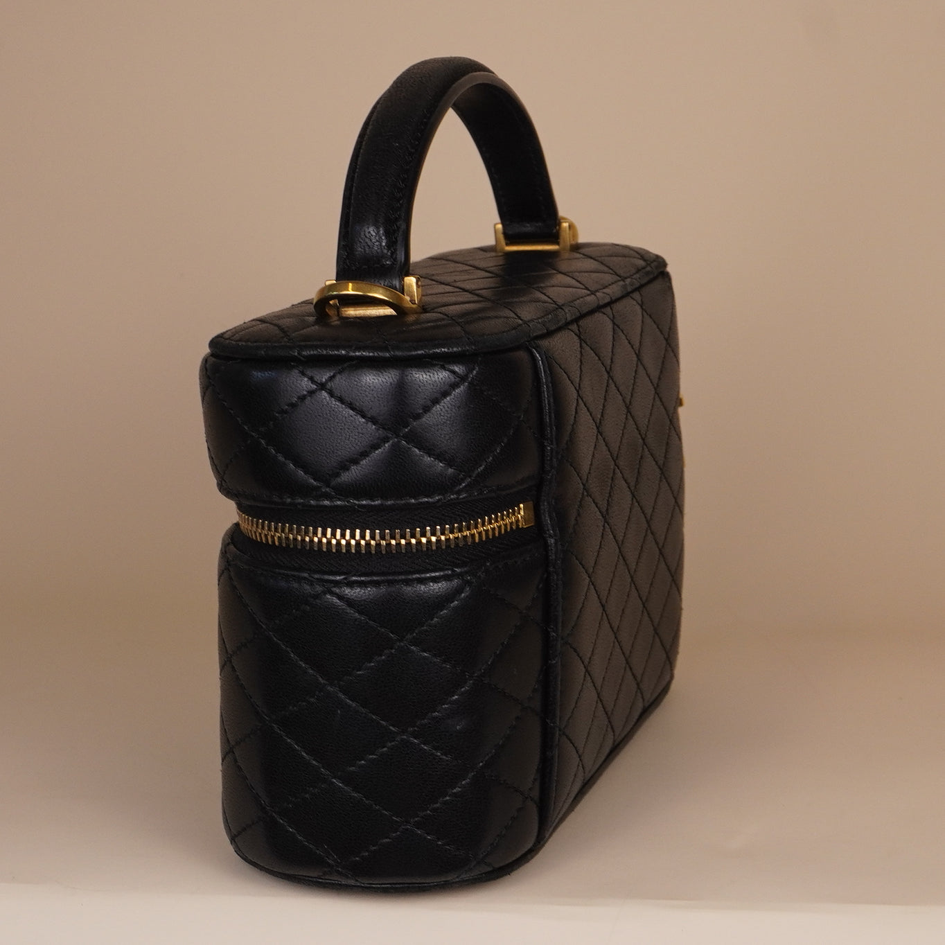 PRE-OWNED Lambskin Quilted Mini Gaby Vanity Case Black