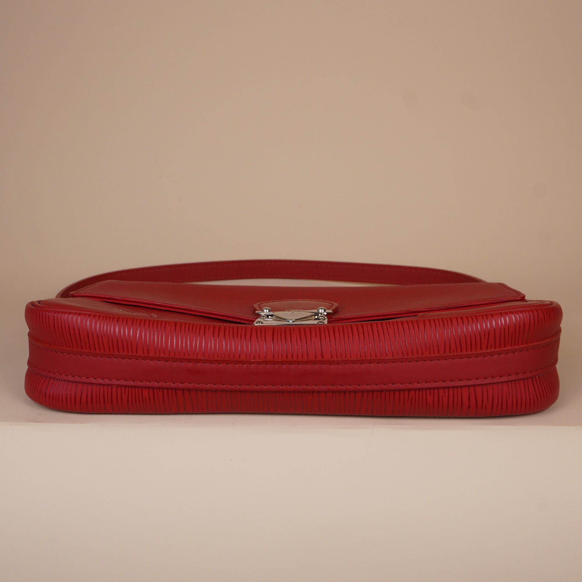 PRE-OWNED Rouge Epi Leather Pochette Segur Bag