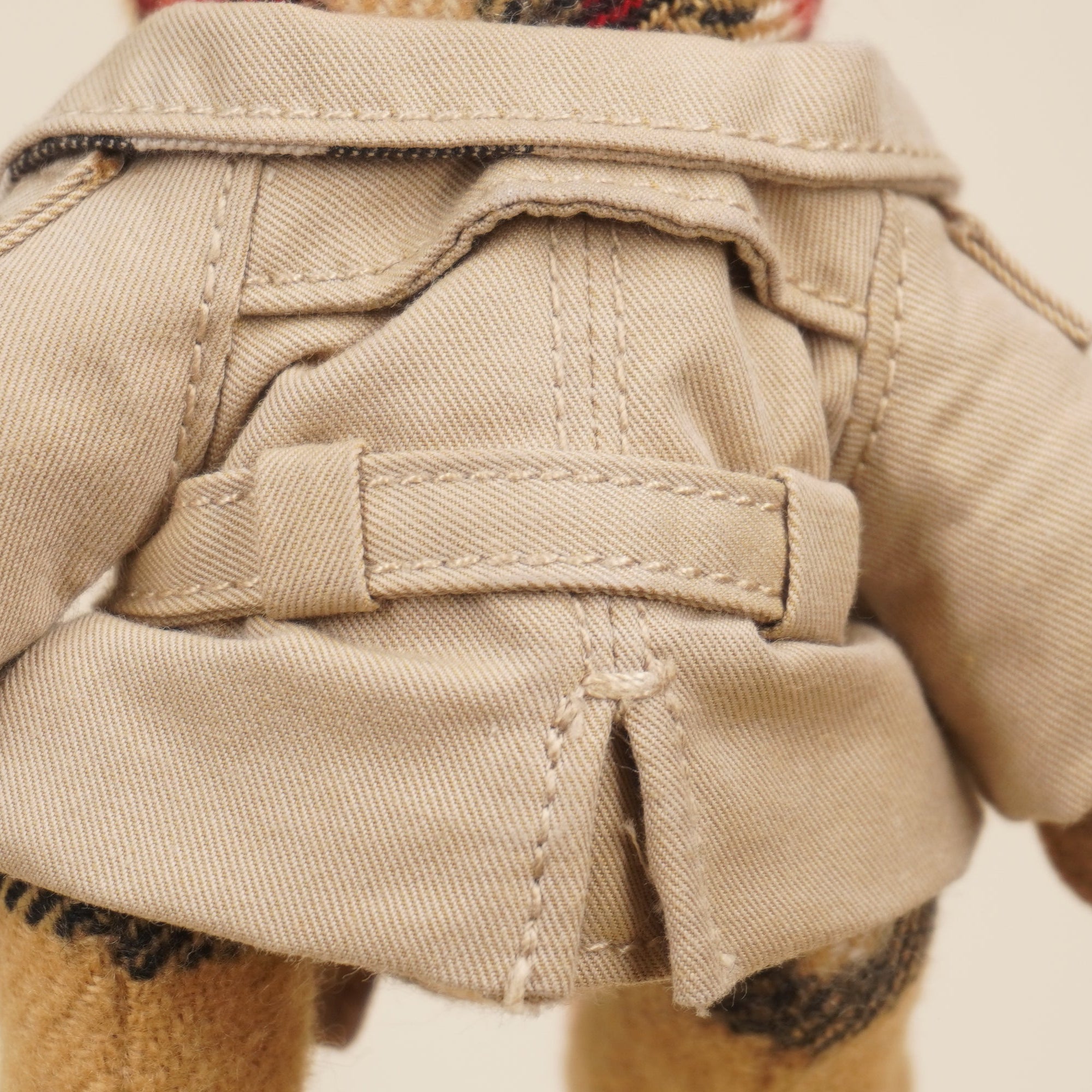 PRE-OWNED Thomas Check Trench Teddy Bear Keychain Charm