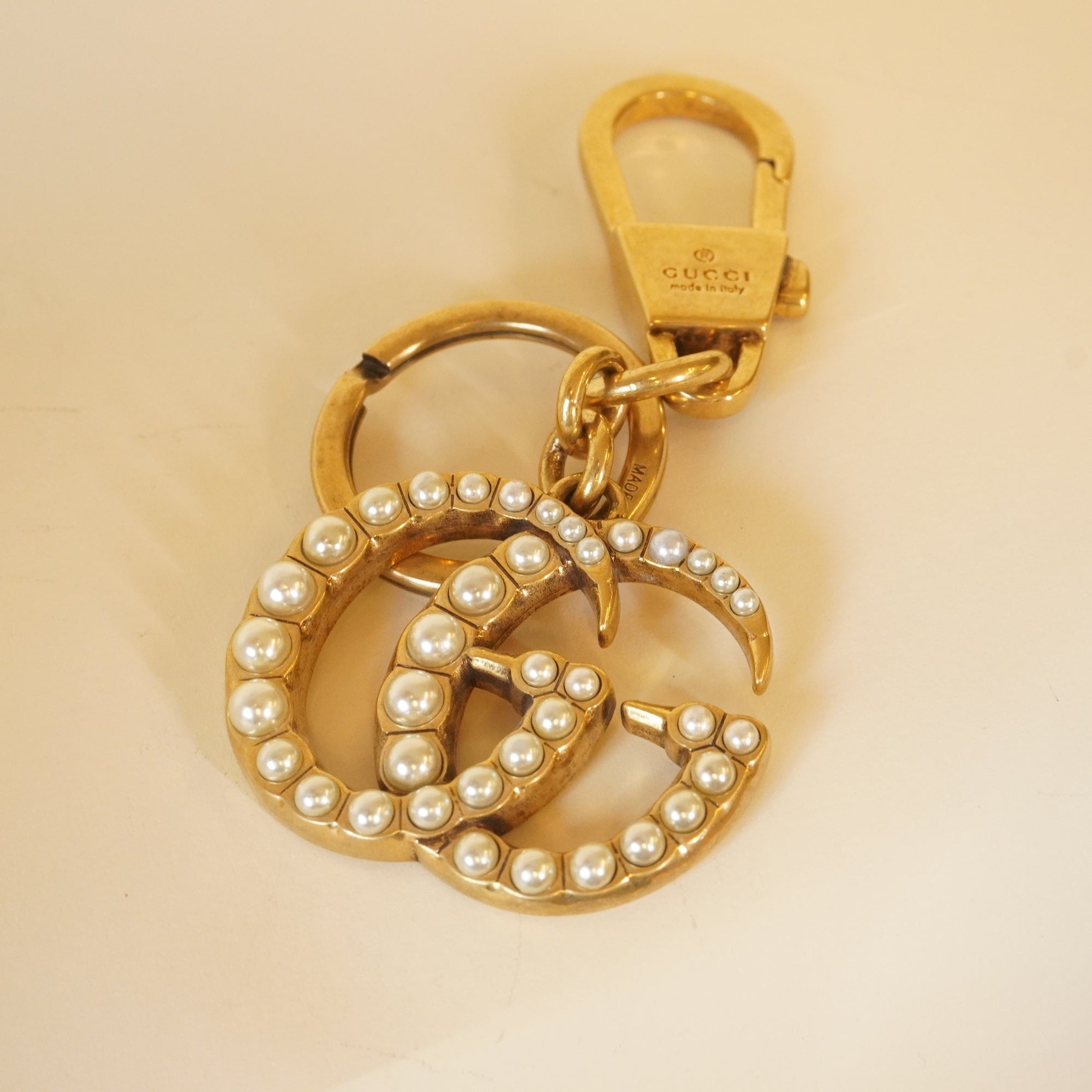 PRE-OWNED GG Pearl Charm