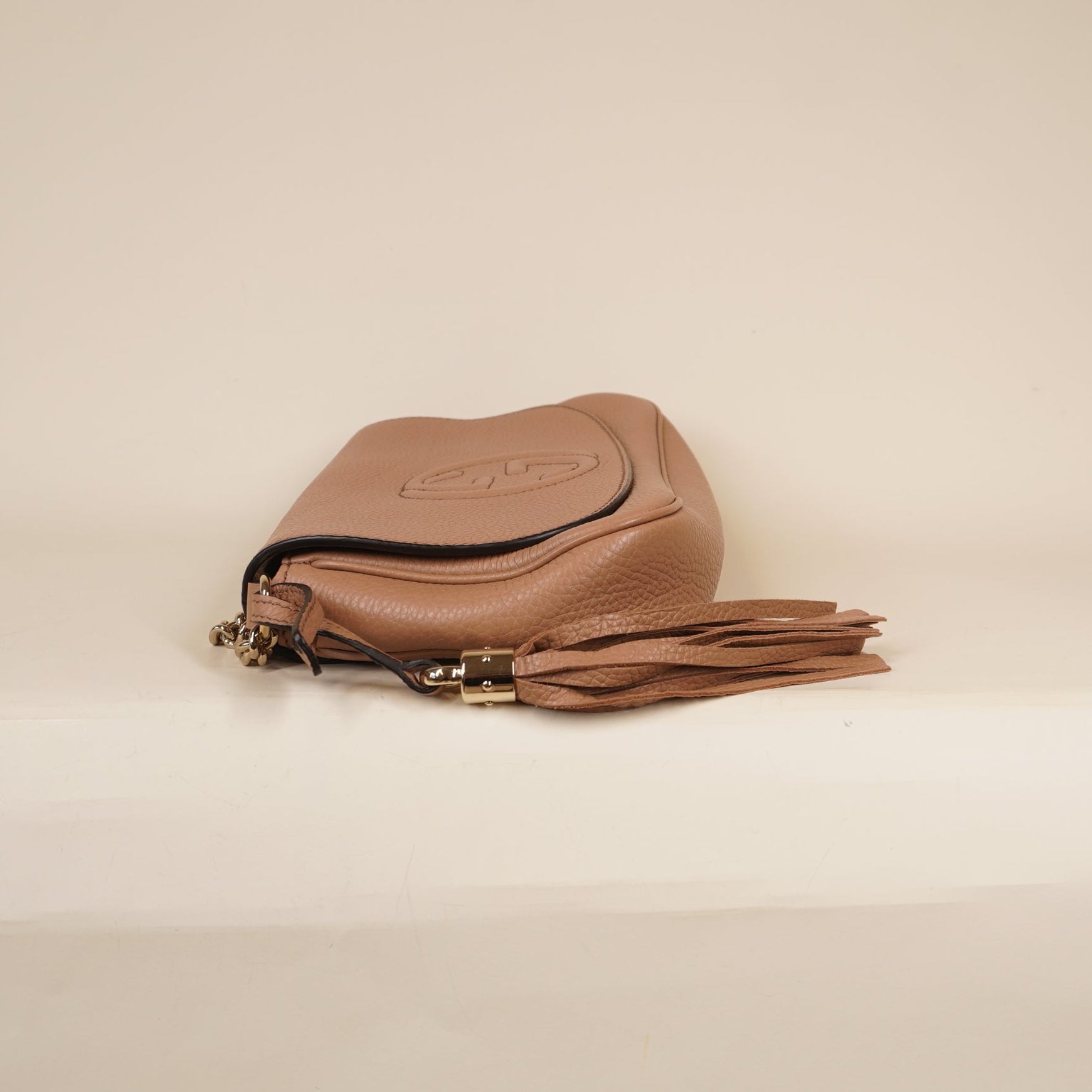 PRE-OWNED Pebbled Calfskin Medium Soho Flap Crossbody Camelia