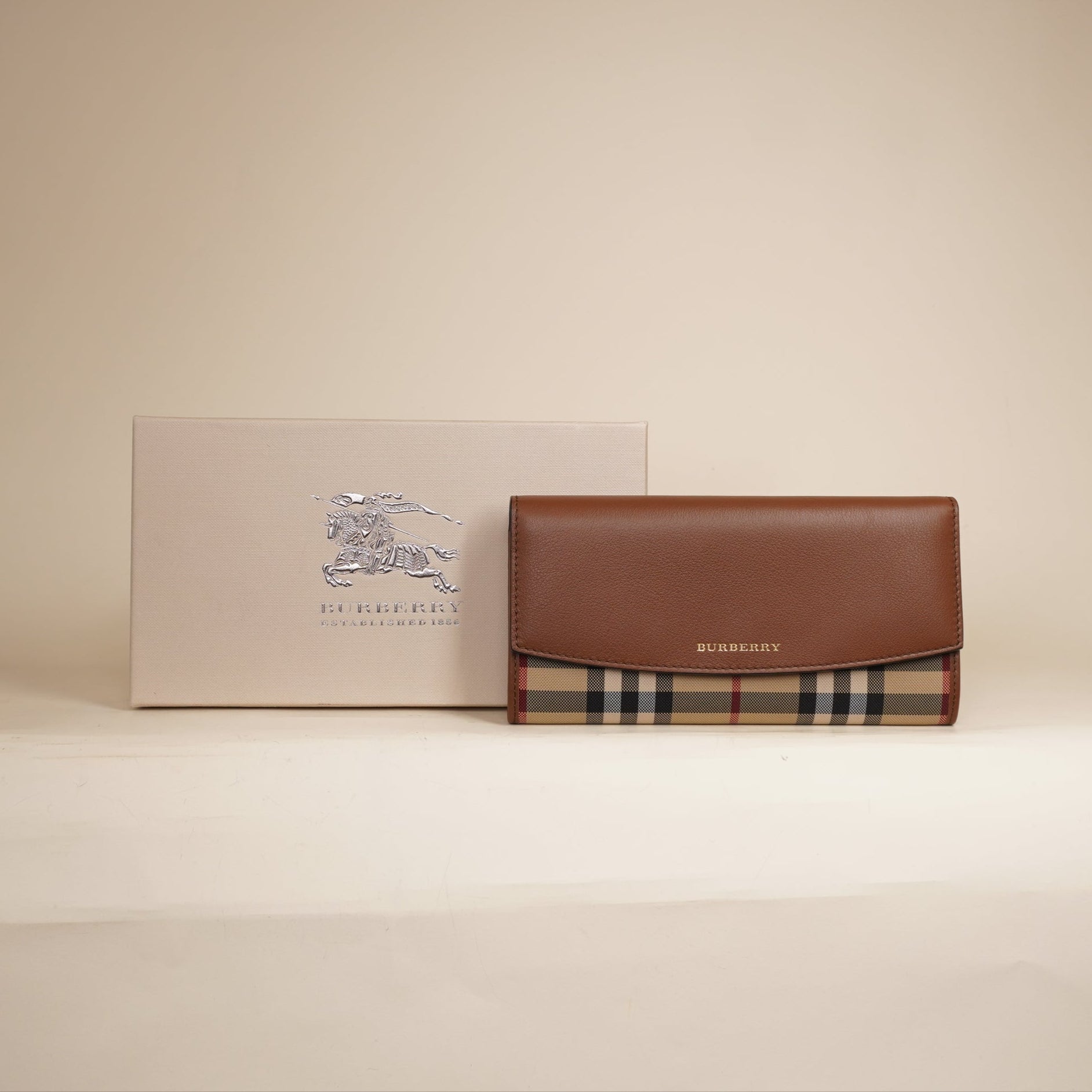 PRE-OWNED Calfskin Horseferry Check Porter Continental Wallet