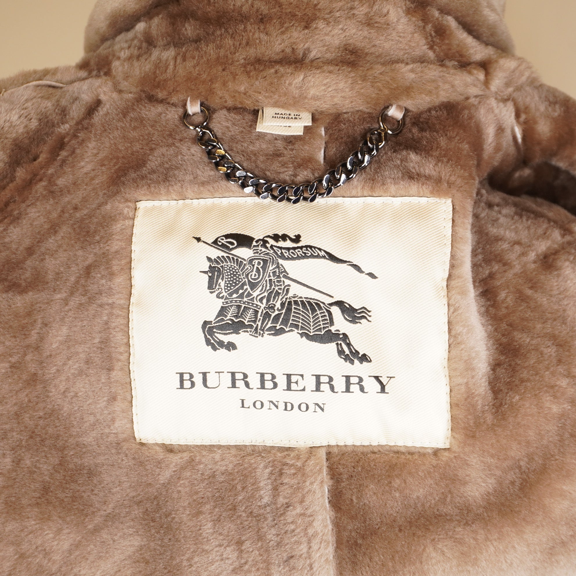 PRE-OWNED Cropped Lambskin Leather Jacket with Fur Collar. SIZE 2 US.