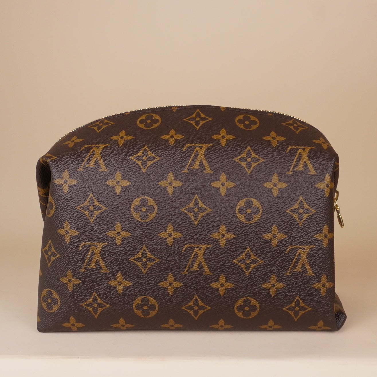 PRE-OWNED LV Monogram Cosmetic Pouch GM NM