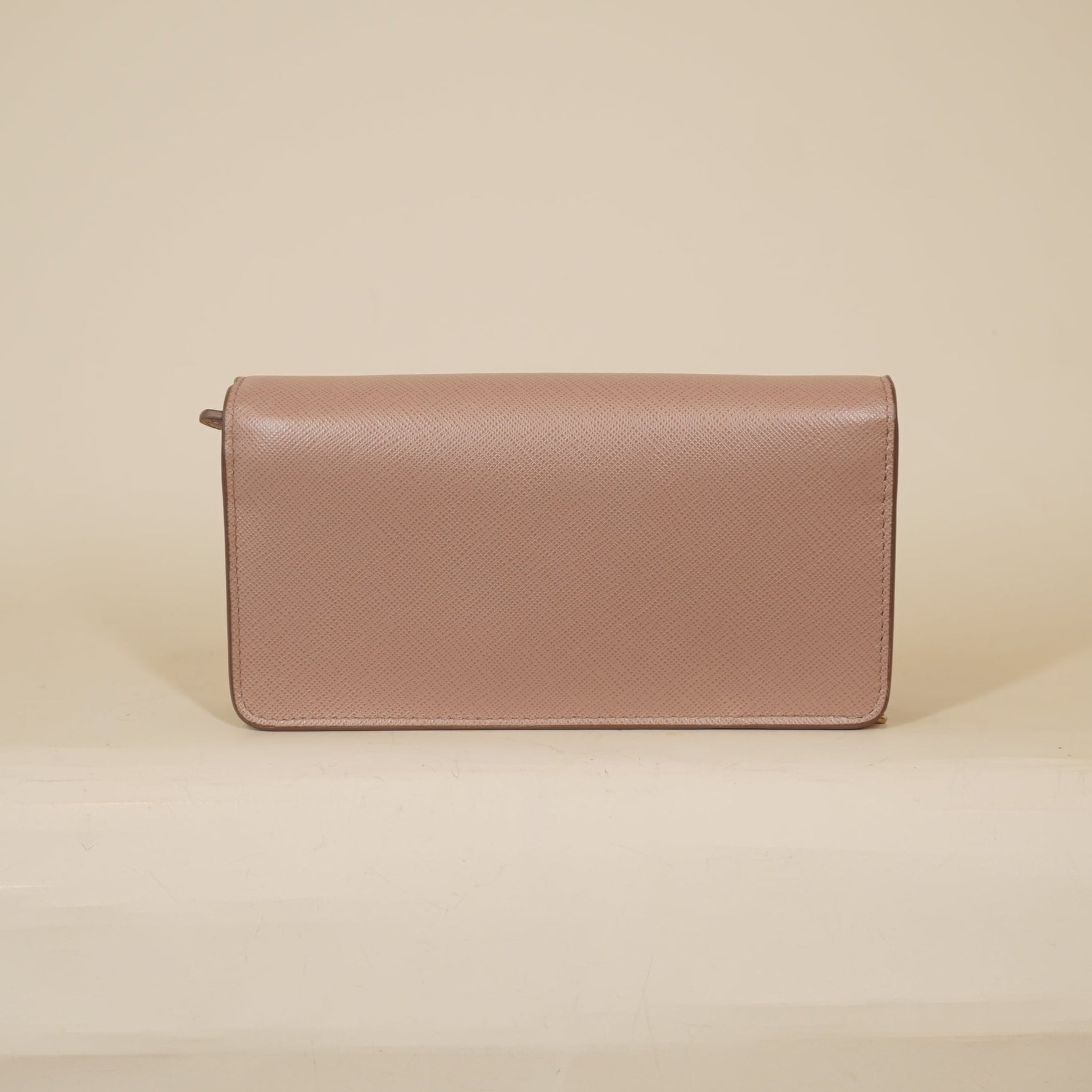 PRE-OWNED Saffiano Metal Wallet on a Chain Crossbody Bag Cipria
