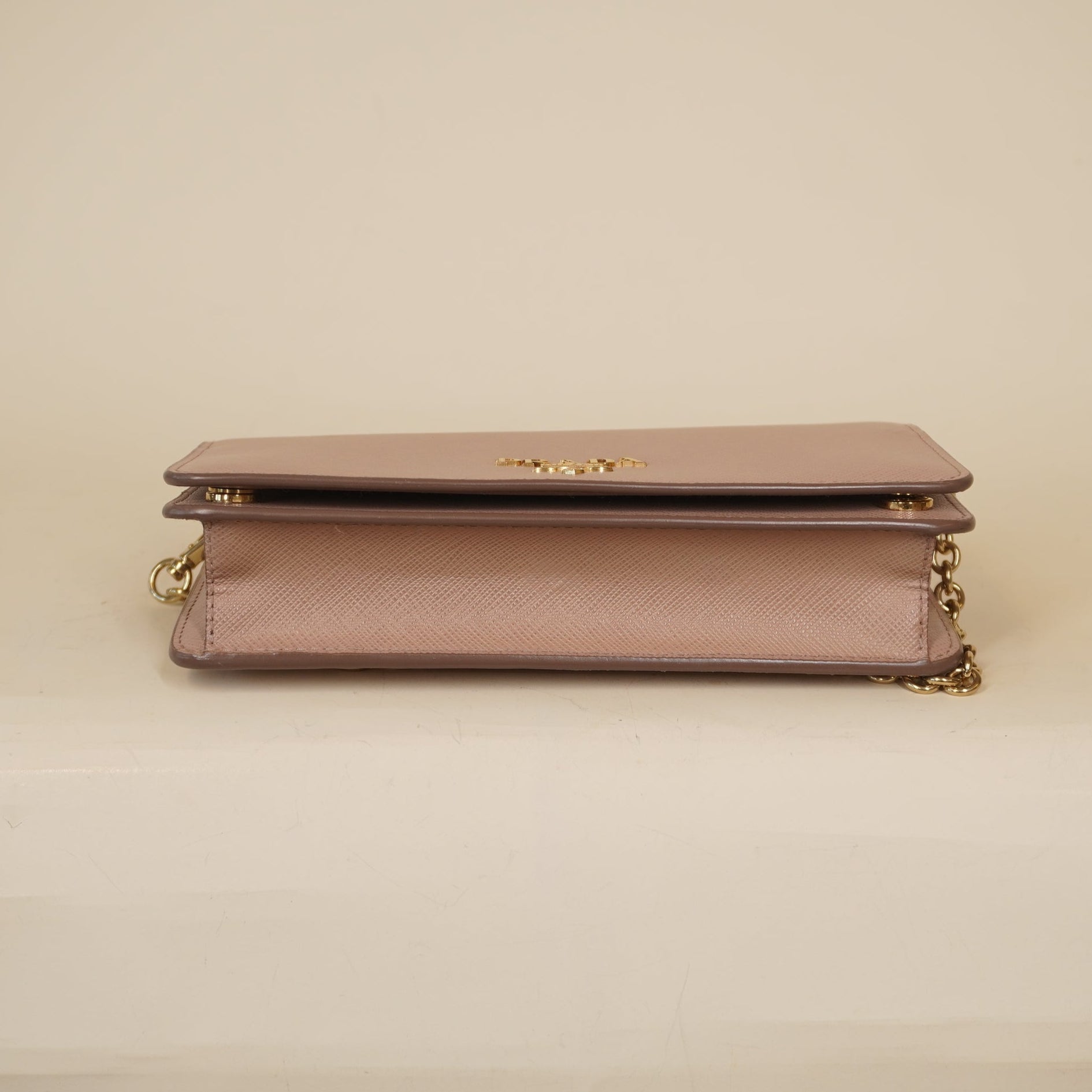 PRE-OWNED Saffiano Metal Wallet on a Chain Crossbody Bag Cipria