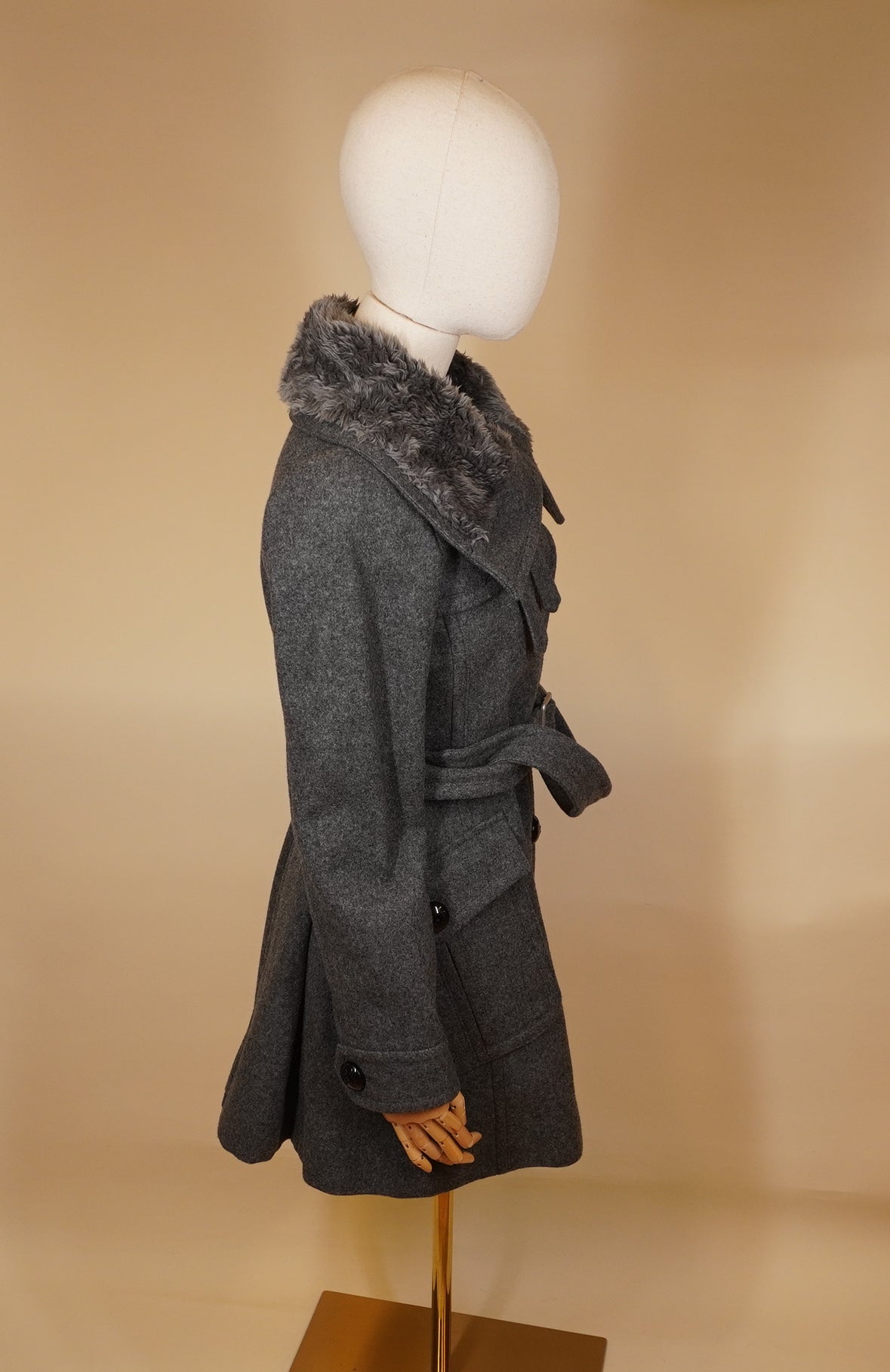 PRE-OWNED Wool Belted Coat with Faux Fur Collar, SIZE 38.