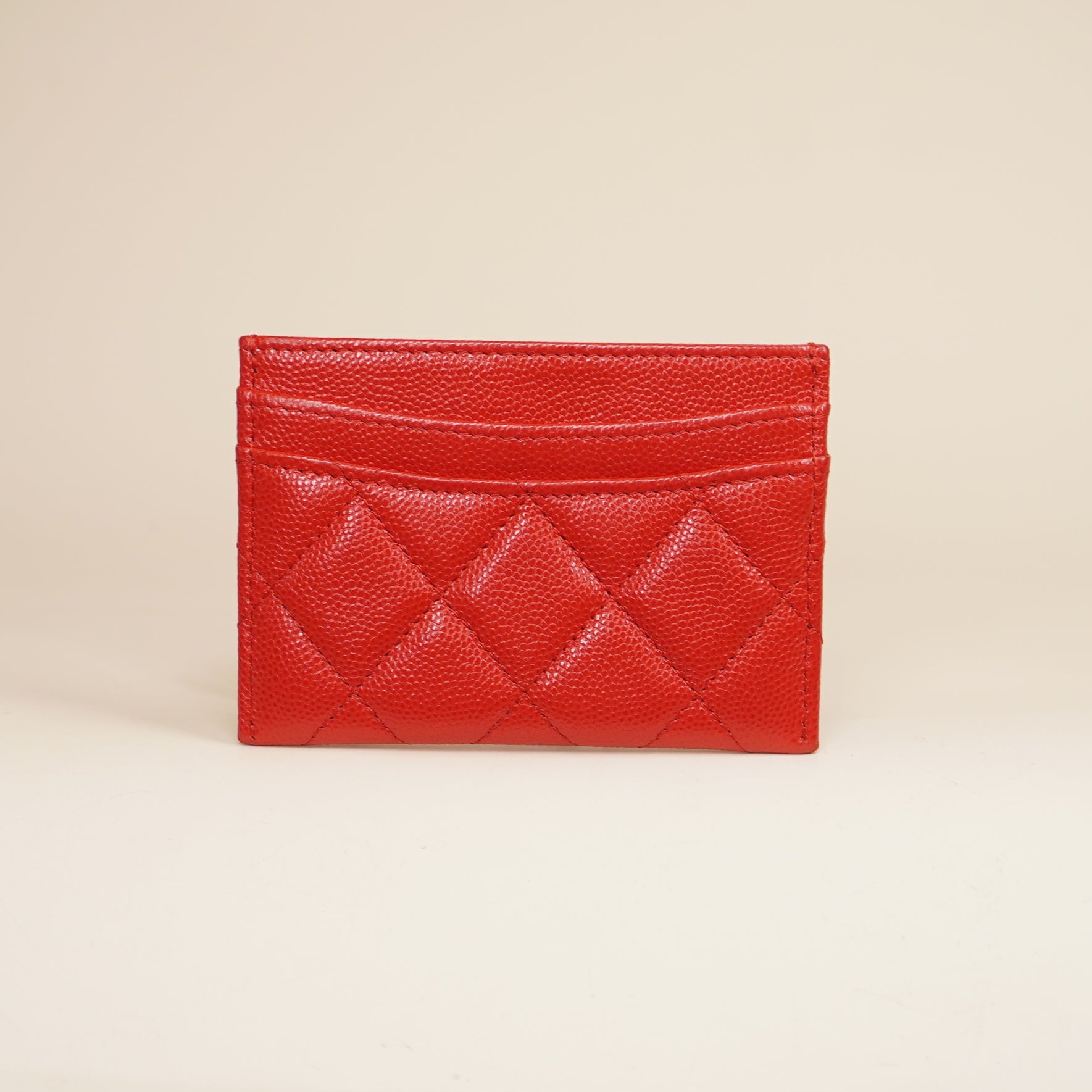 PRE-OWNED CC Caviar Quilted Card Holder Red