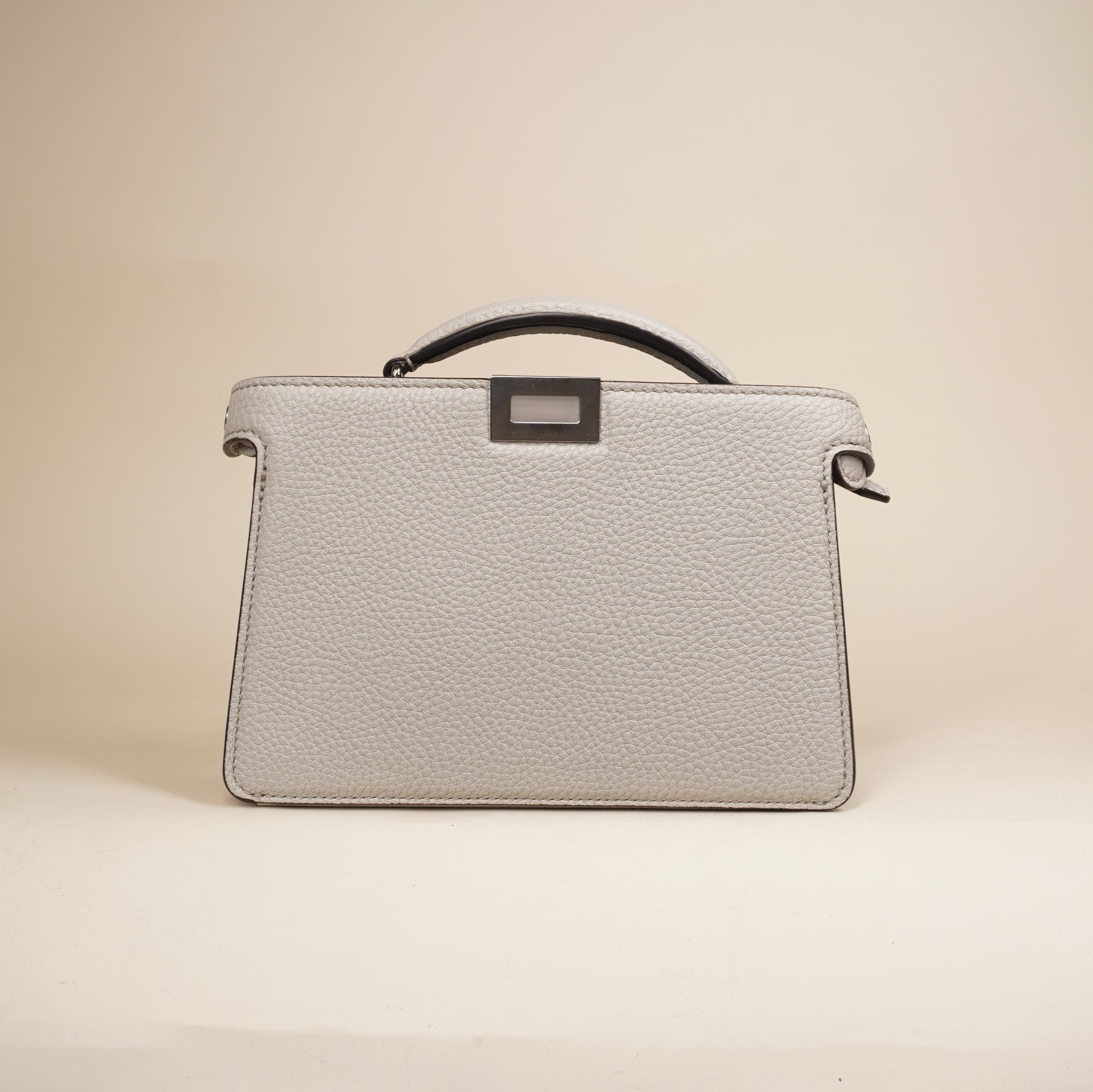 PRE-OWNED FF Grey Cuoio Romano Vitello Cover Peekaboo Shoulder Bag