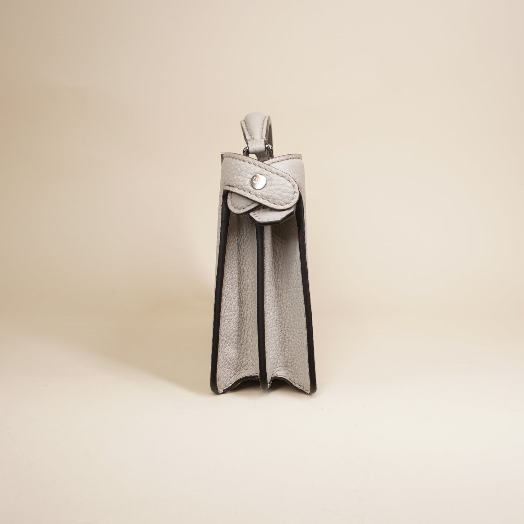 PRE-OWNED FF Grey Cuoio Romano Vitello Cover Peekaboo Shoulder Bag