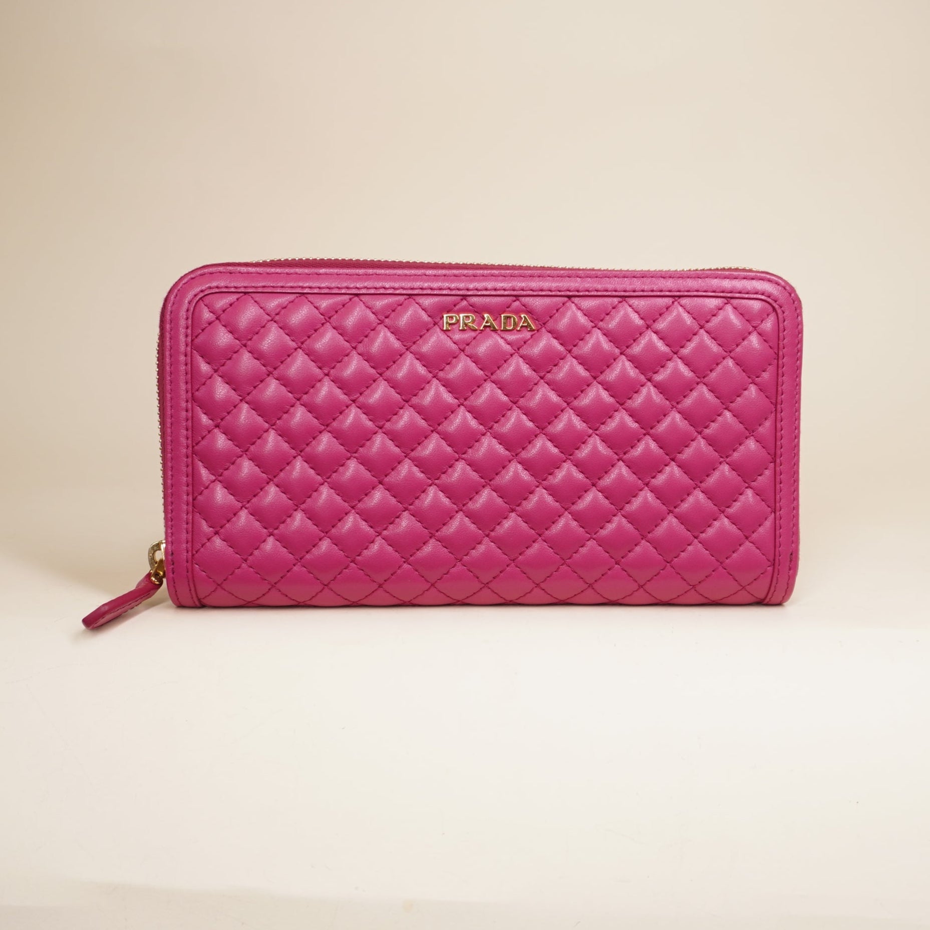 PRE-OWNED Continental Pink Leather Zippy Wallet