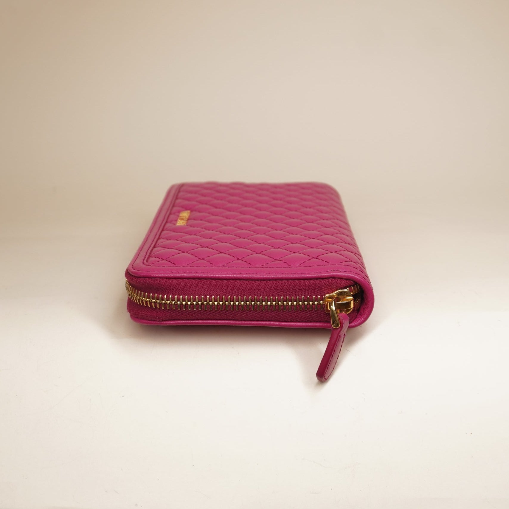PRE-OWNED Continental Pink Leather Zippy Wallet