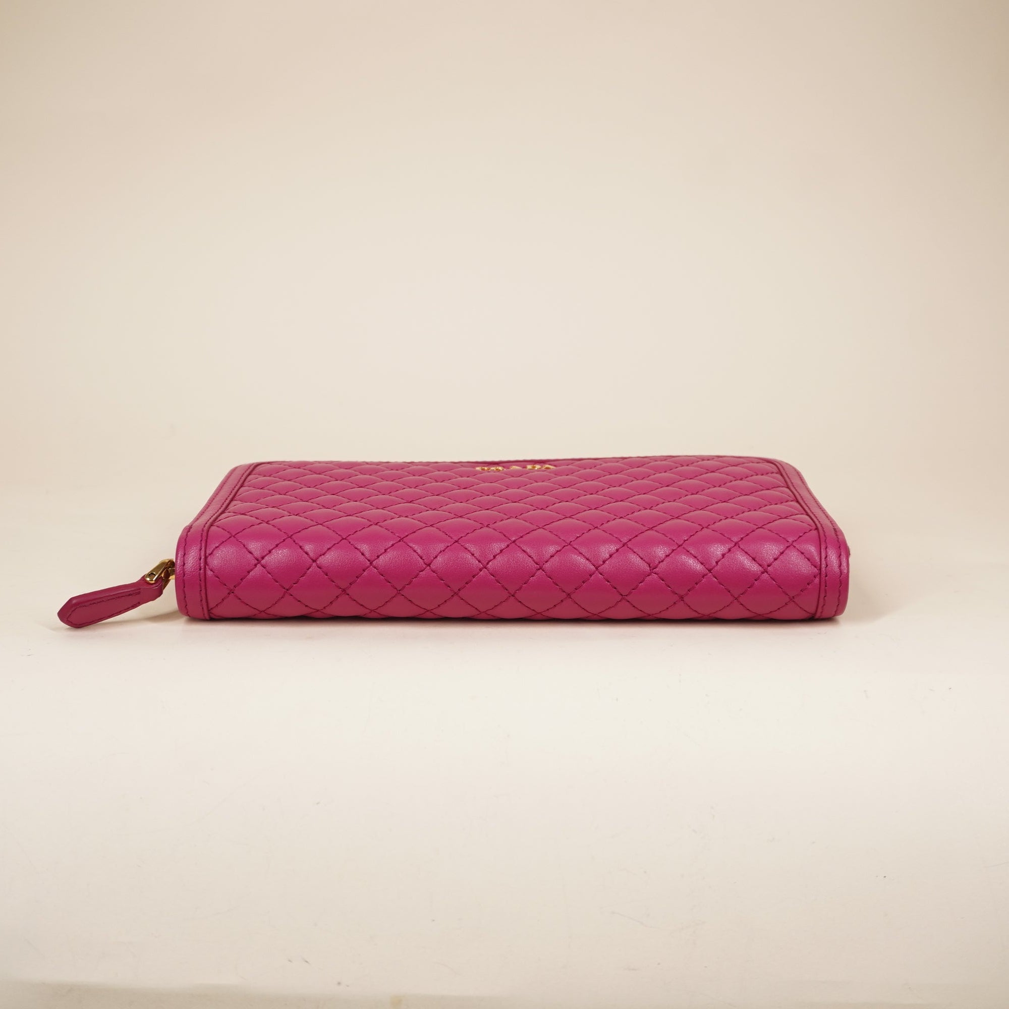PRE-OWNED Continental Pink Leather Zippy Wallet