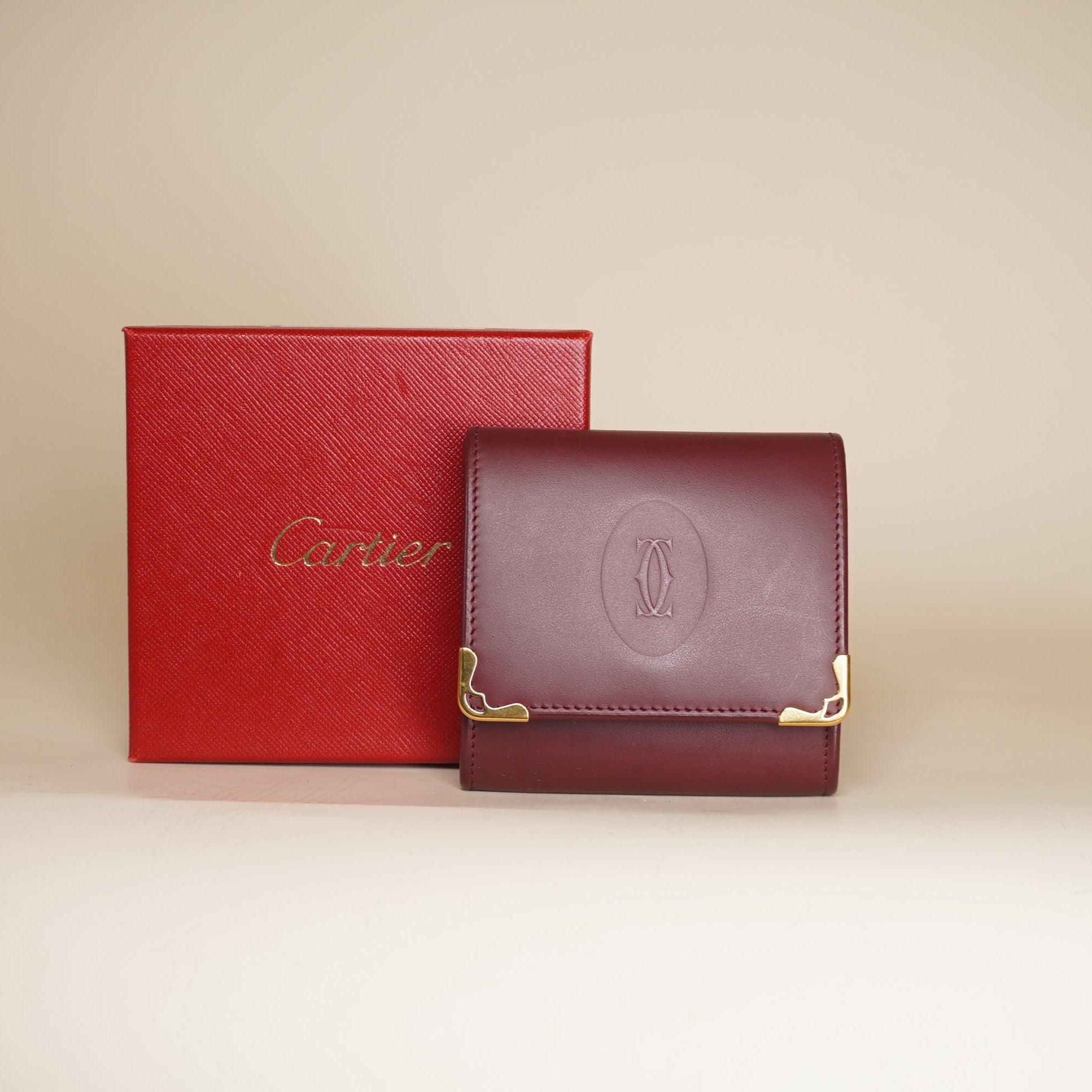PRE-OWNED Must Line Coin Case Burgundy Leather