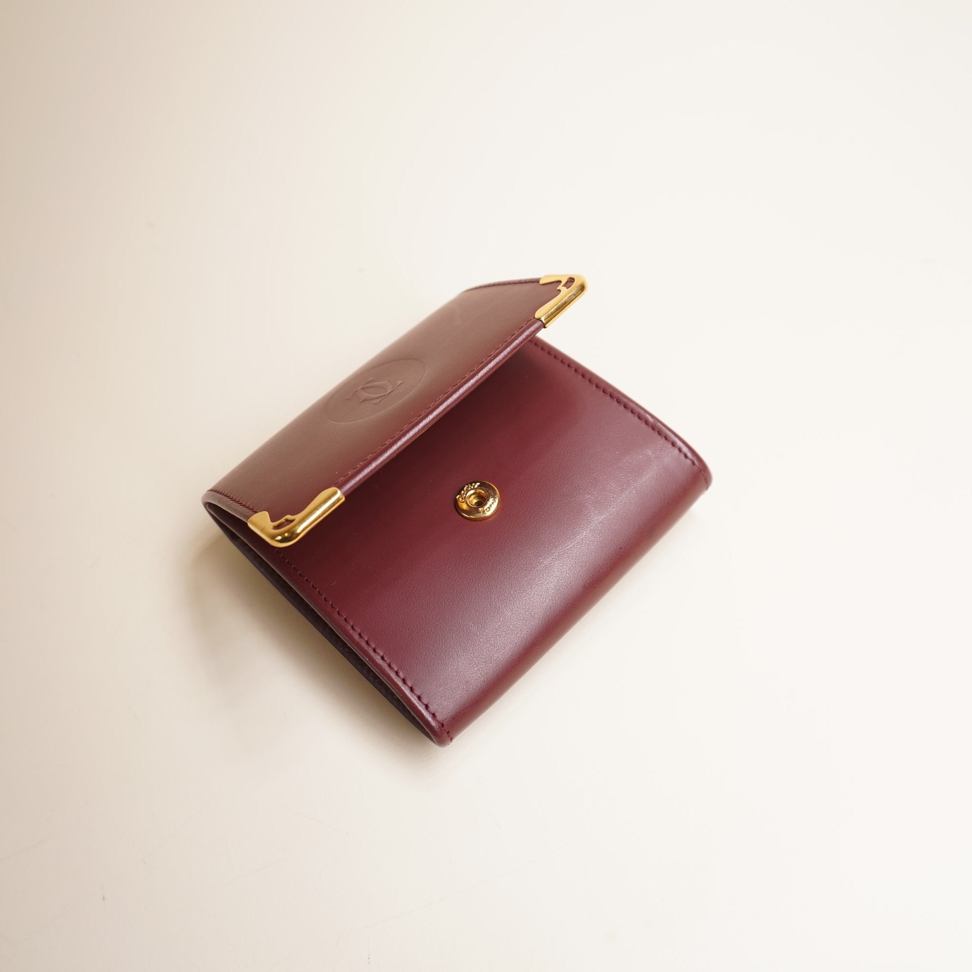 PRE-OWNED Must Line Coin Case Burgundy Leather