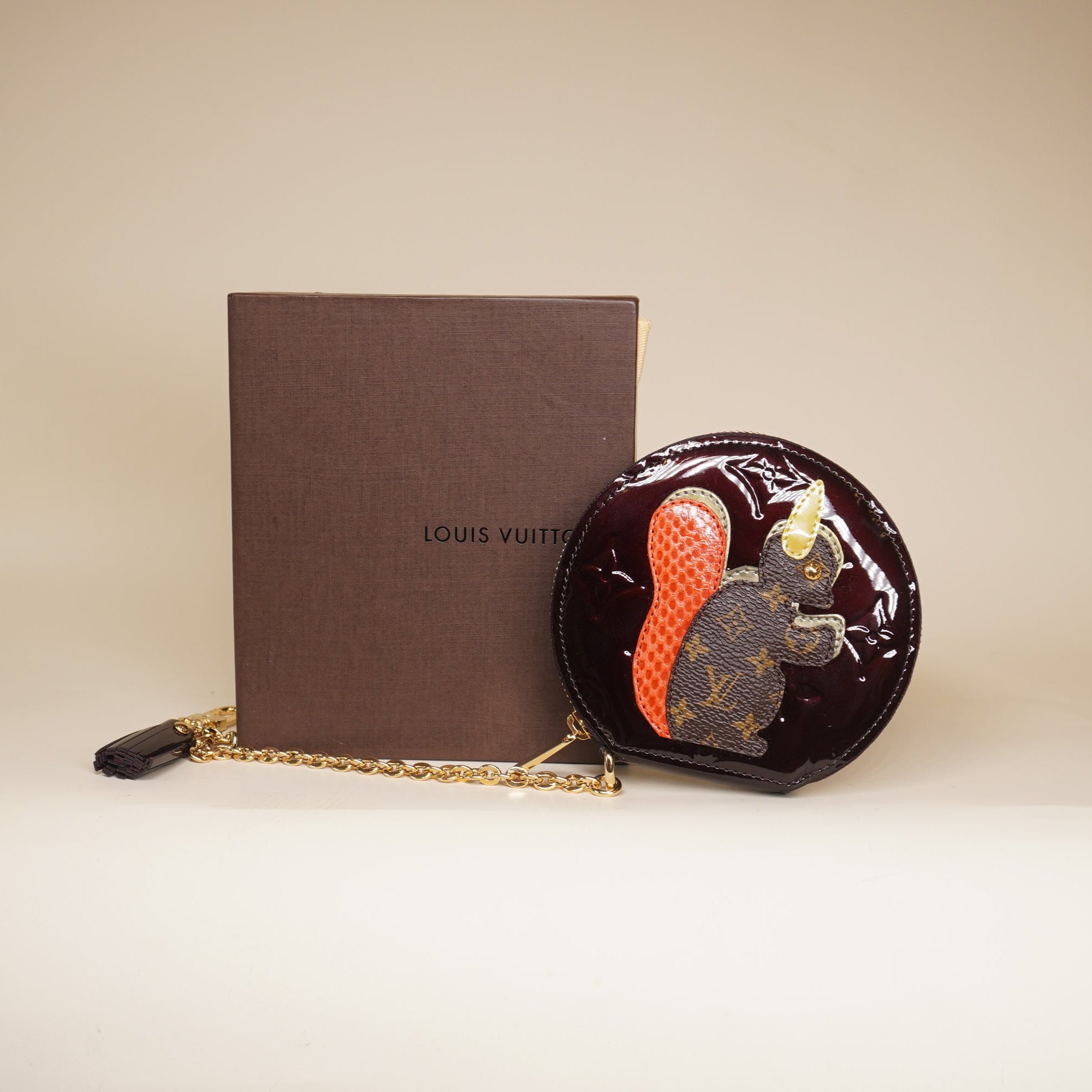 PRE-OWNED Vernis Animania Ecureuil Squirrel Round Coin Purse Amarante