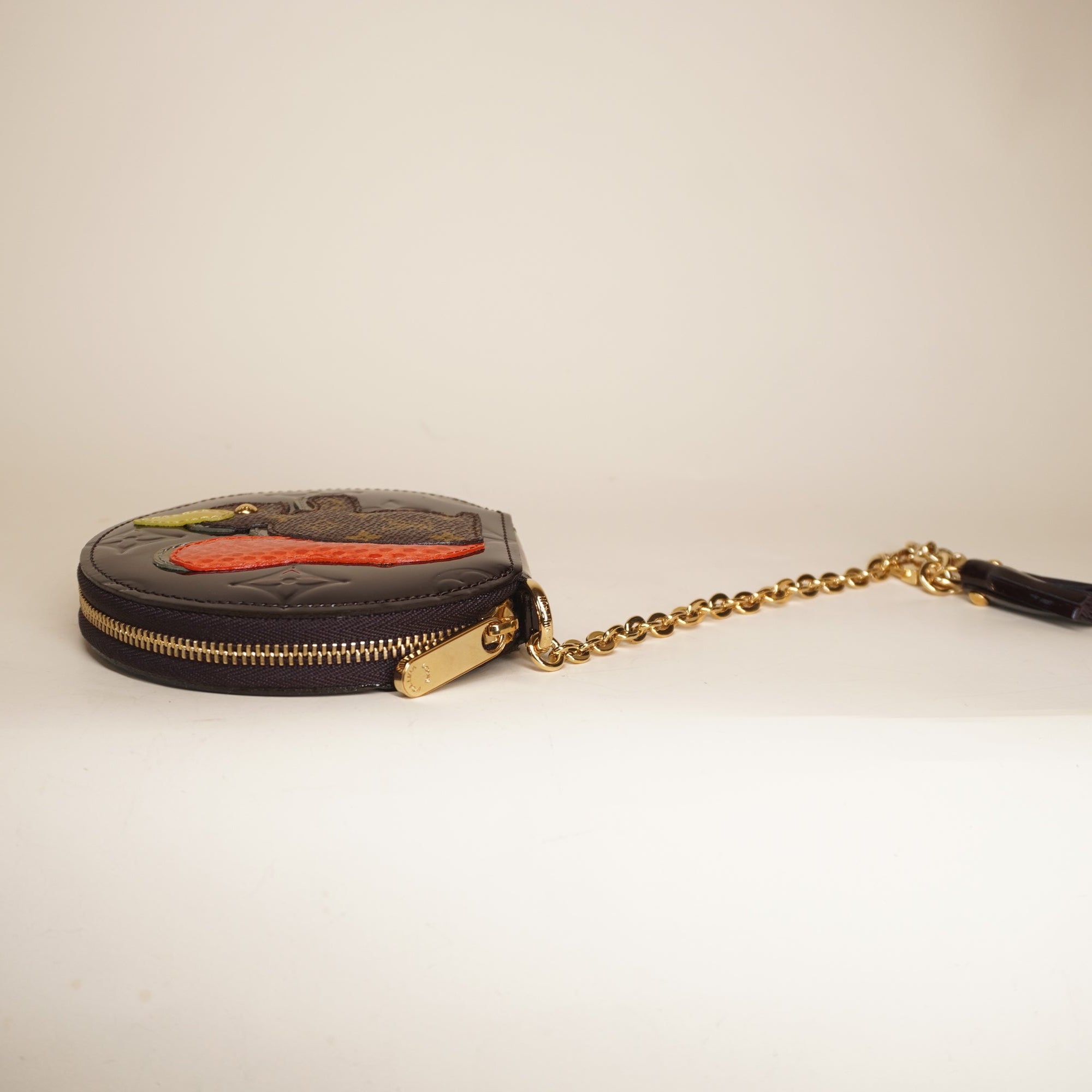 PRE-OWNED Vernis Animania Ecureuil Squirrel Round Coin Purse Amarante