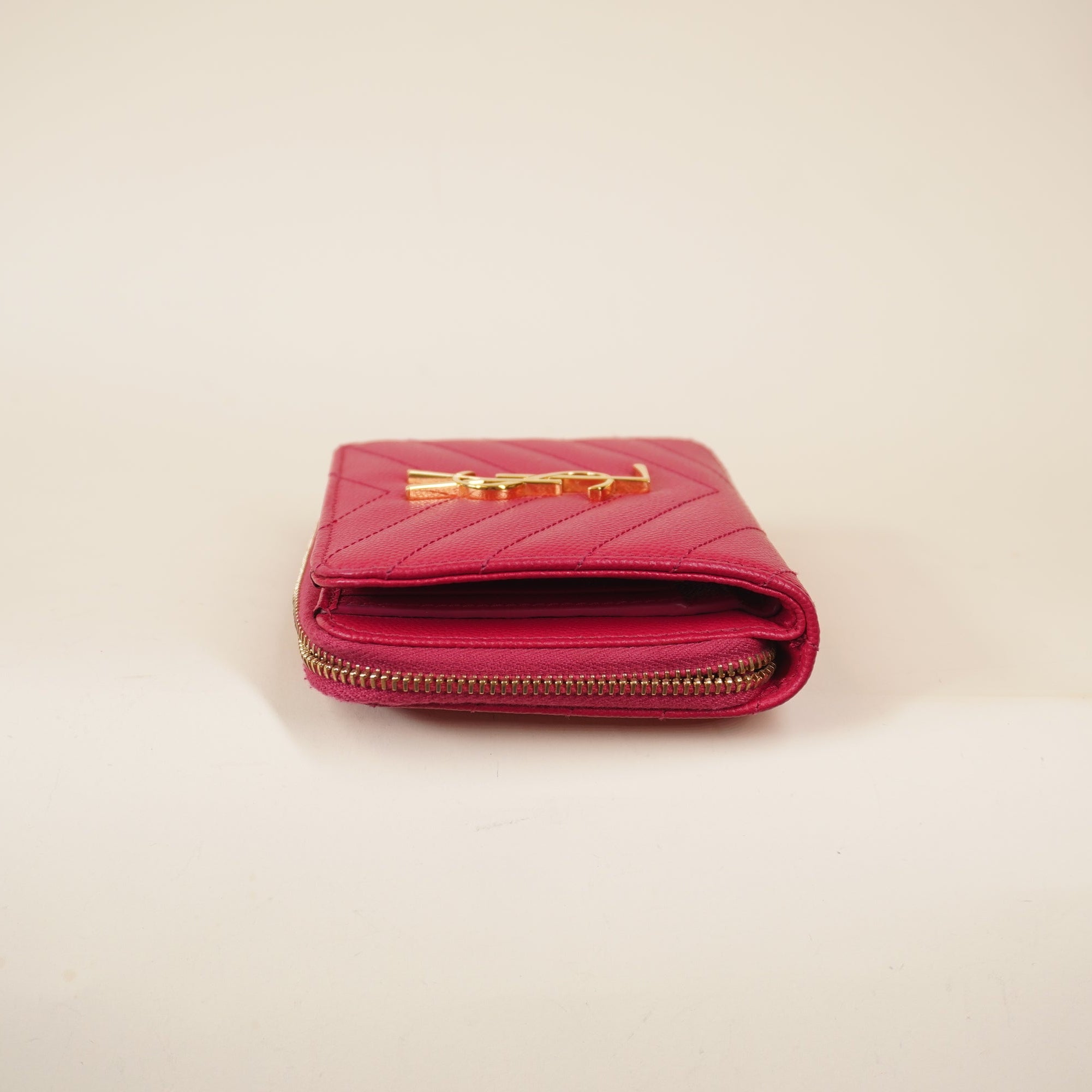 PRE-OWNED Pink Grain De Poudre Matelasse Monogram Compact Zip Around Wallet