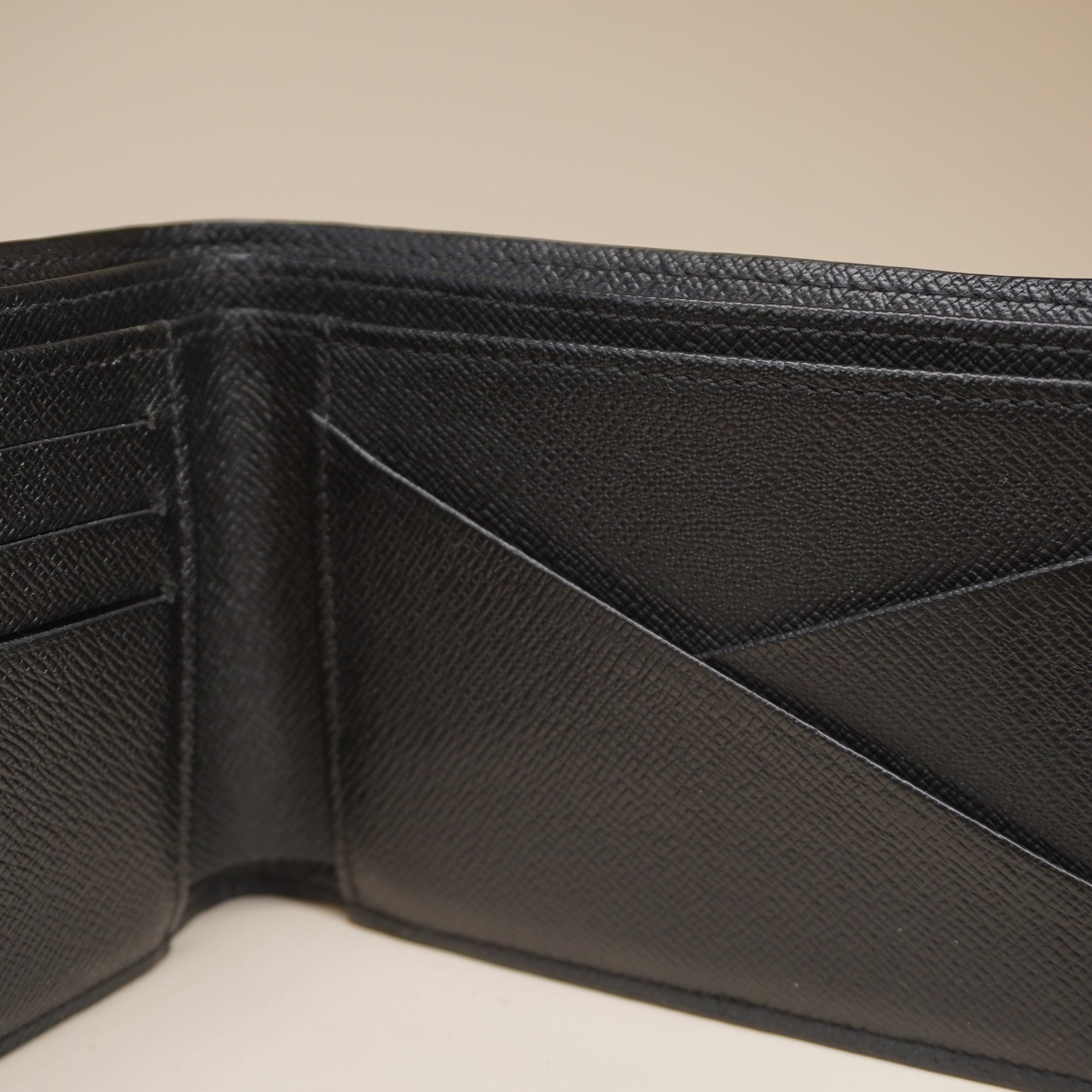  LV Damier Graphite Canvas Multiple Wallet Black